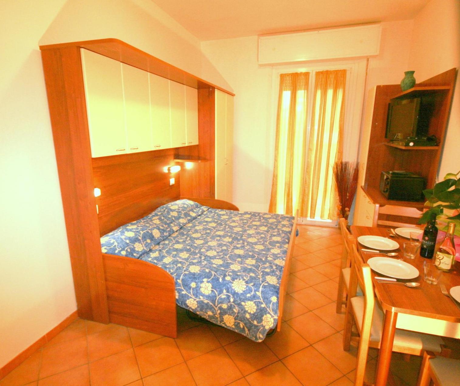 One-Bedroom Apartment (4 Adults)