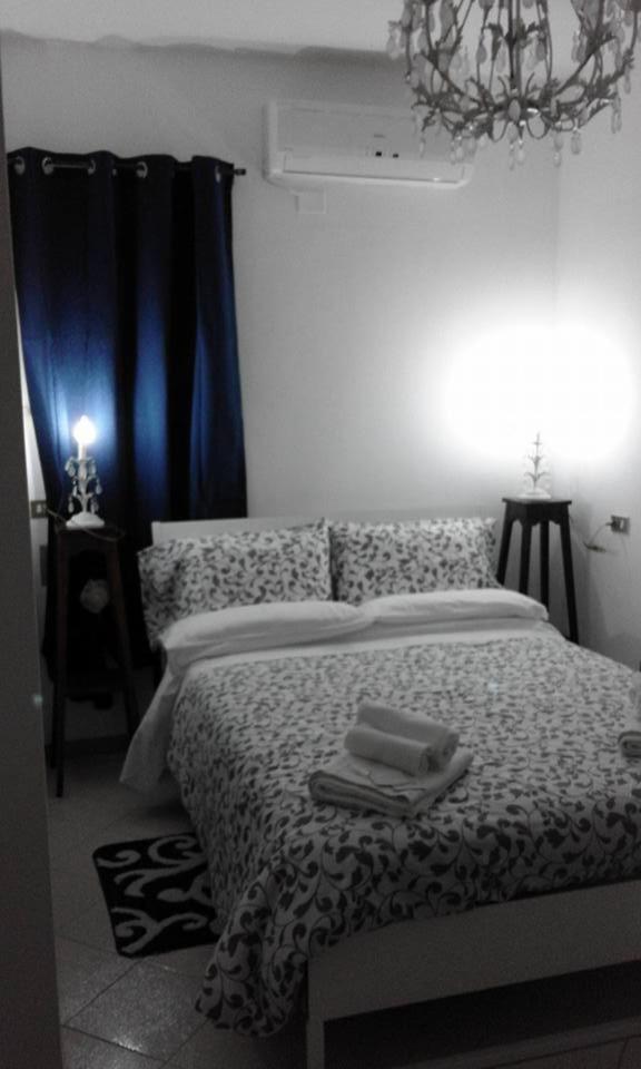 Double Room with Private Bathroom - Photo 4