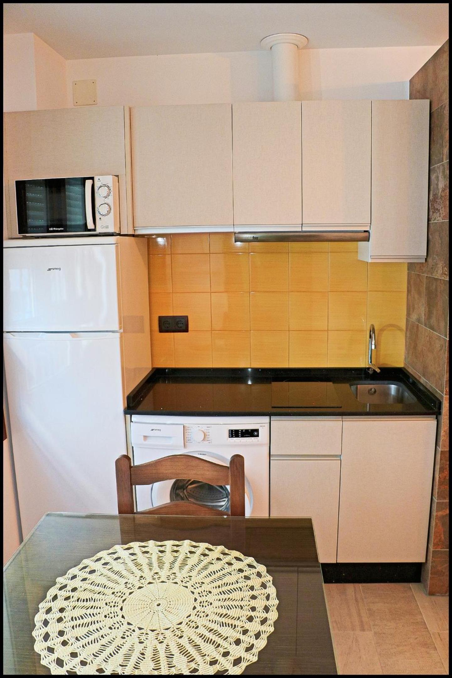 Apartment photo 2