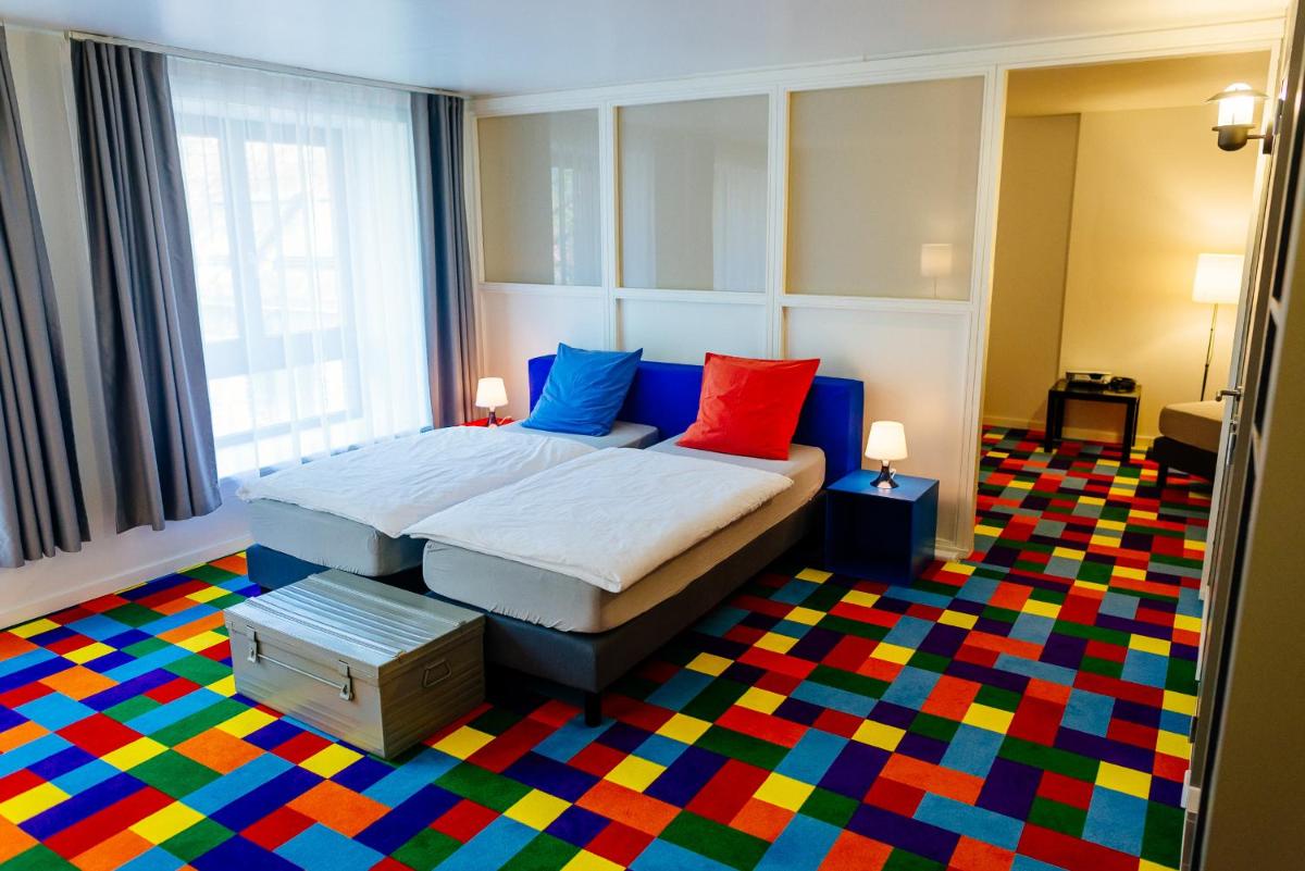 Quadruple Room with Private Bathroom