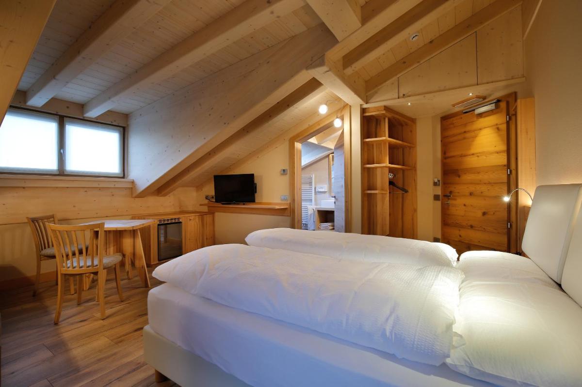 Double Or Twin Room photo 3