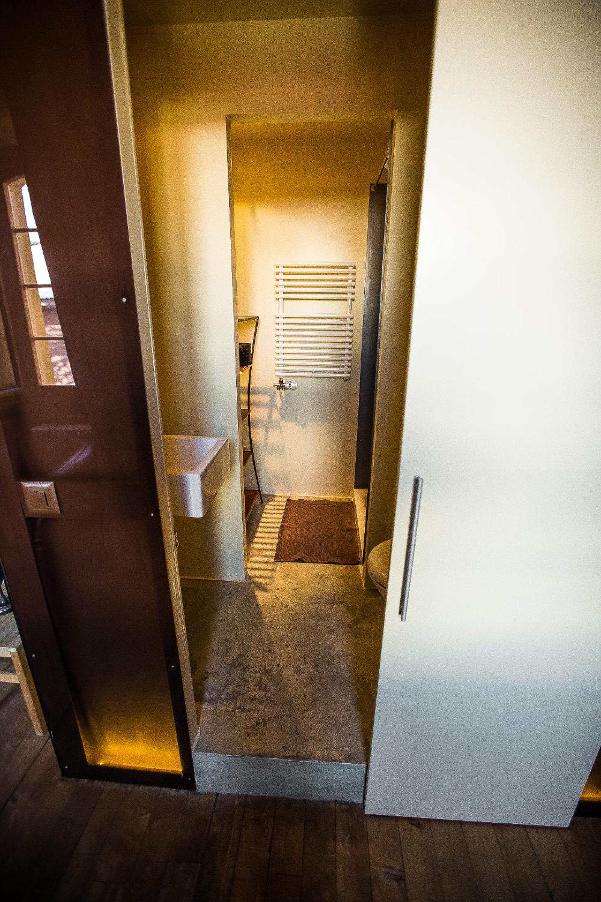 Suite - Photo 6