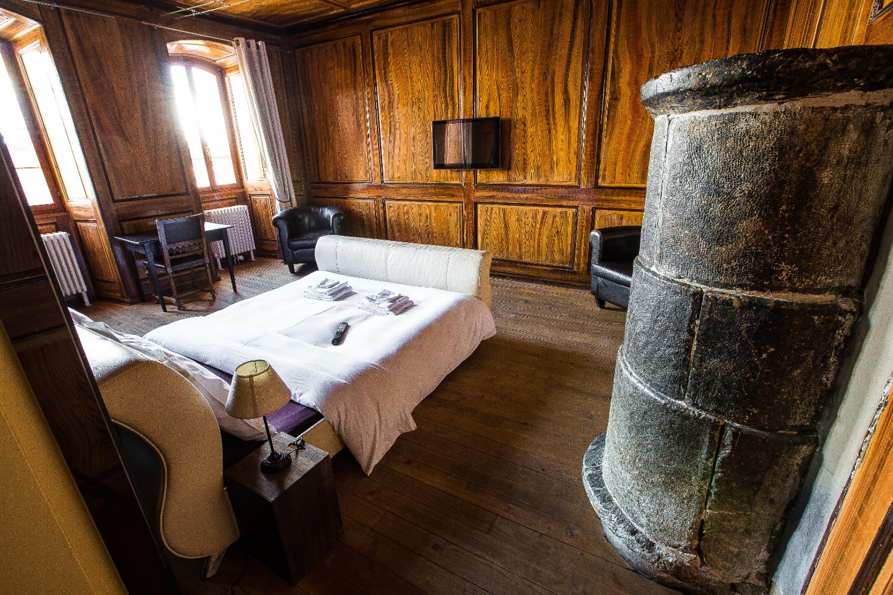 Suite - Photo 2