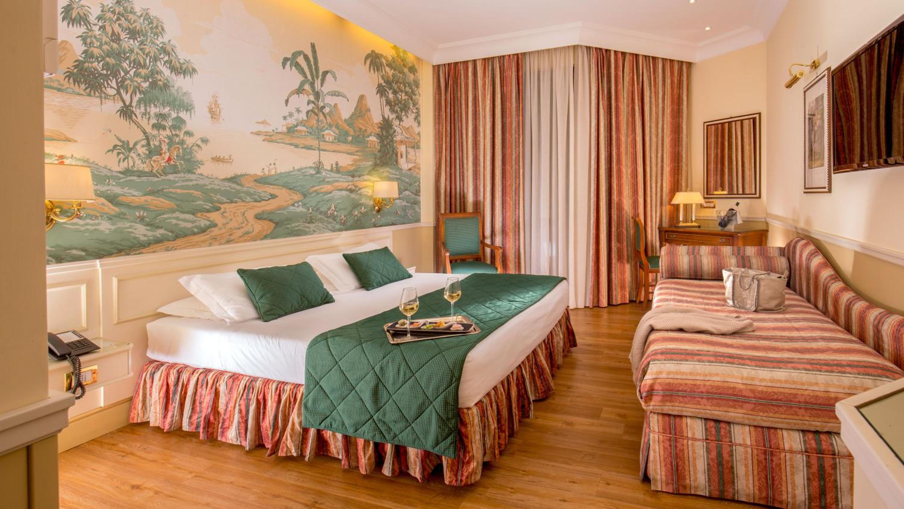 Deluxe Double or Twin Room