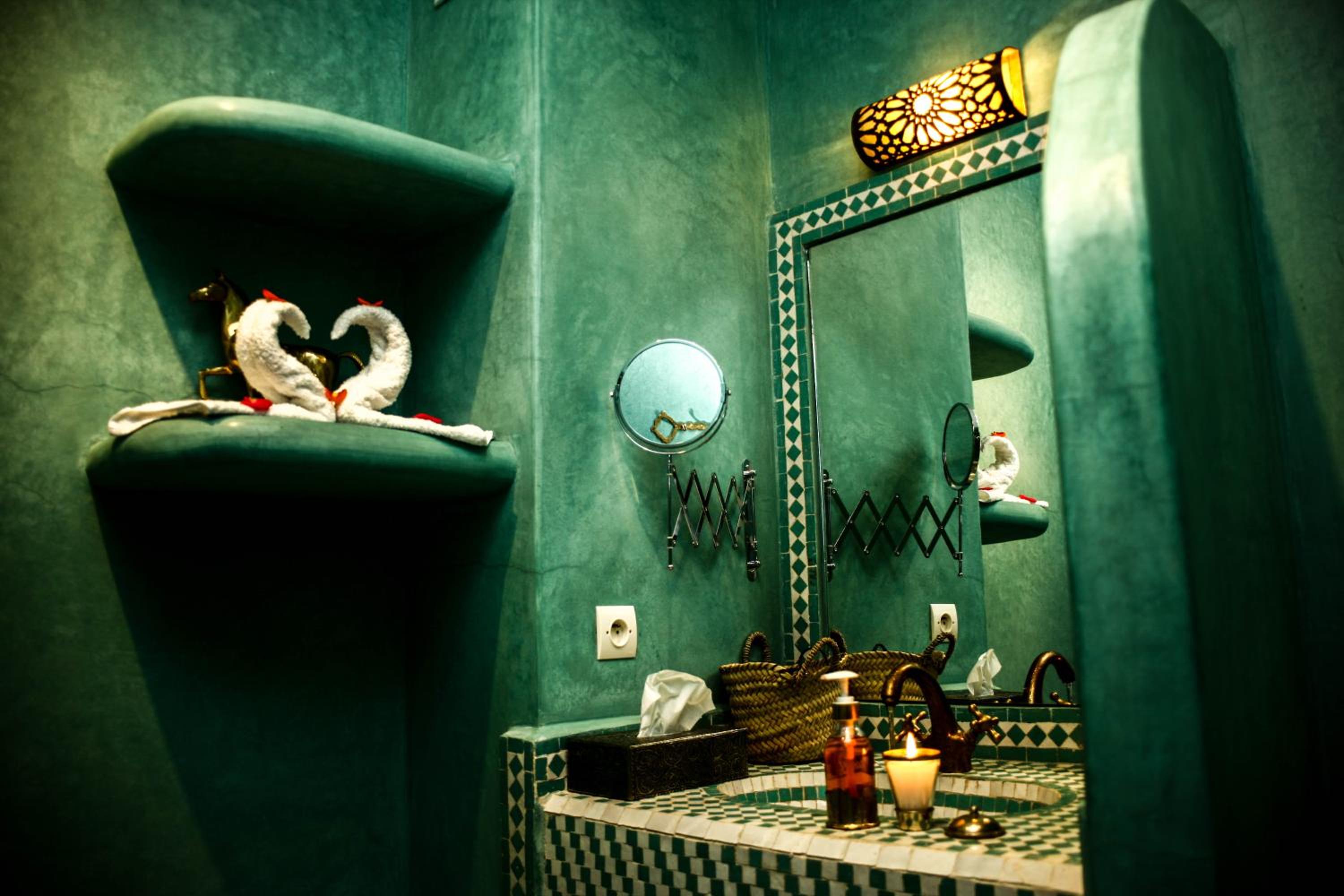 Double or Twin Room - Photo 10