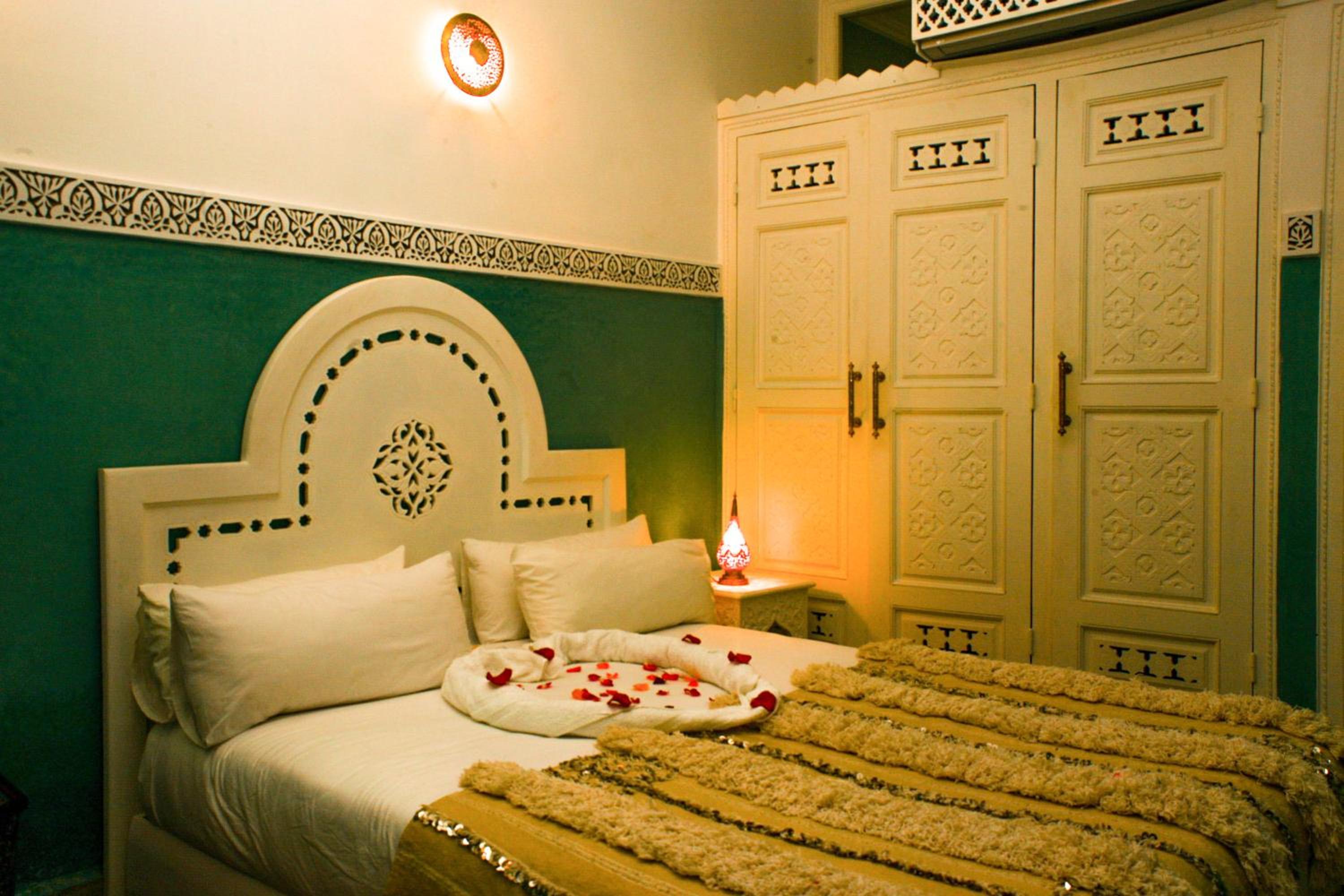 Double or Twin Room - Photo 8