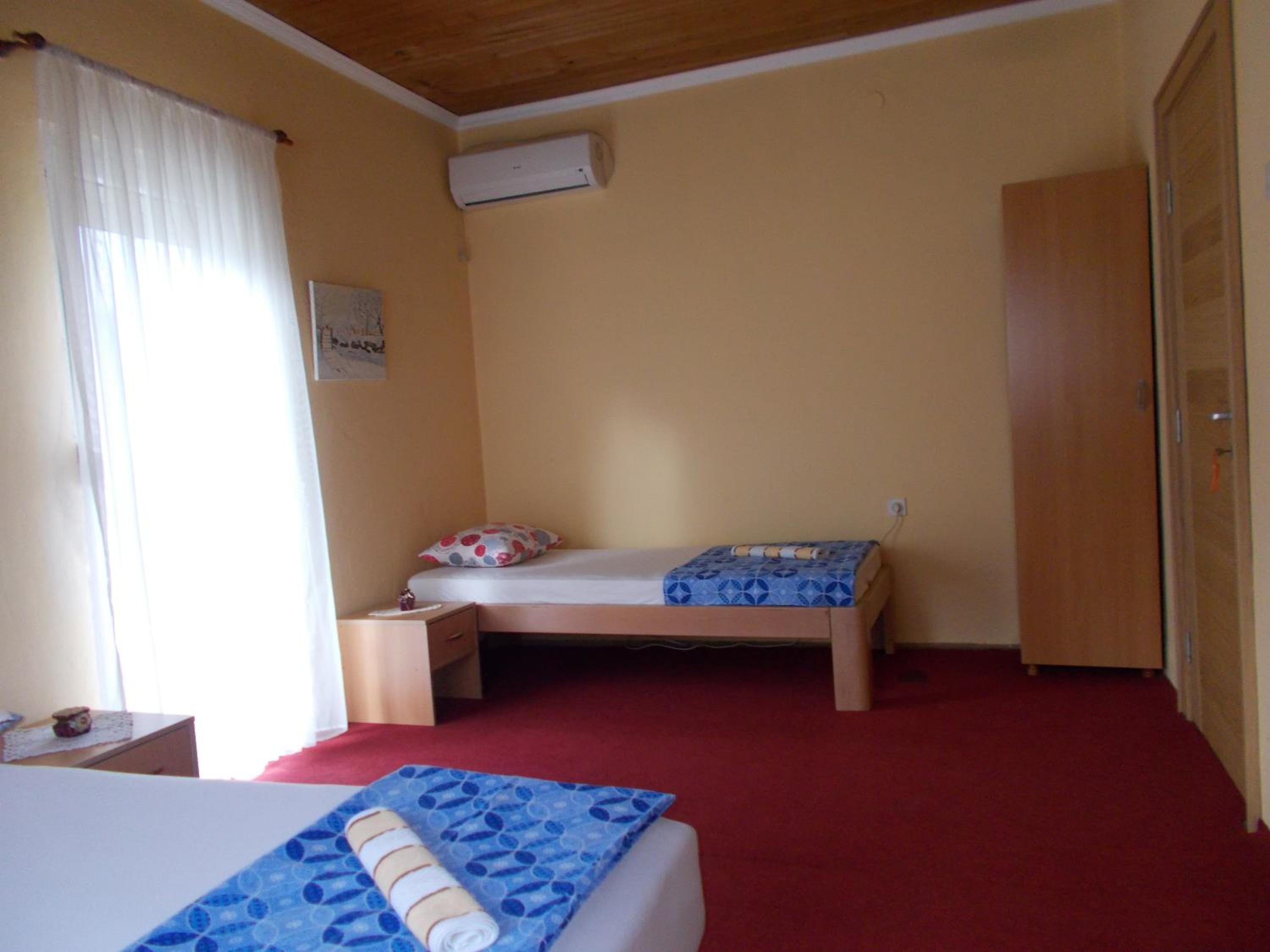 Family Room with Terrace photo 2