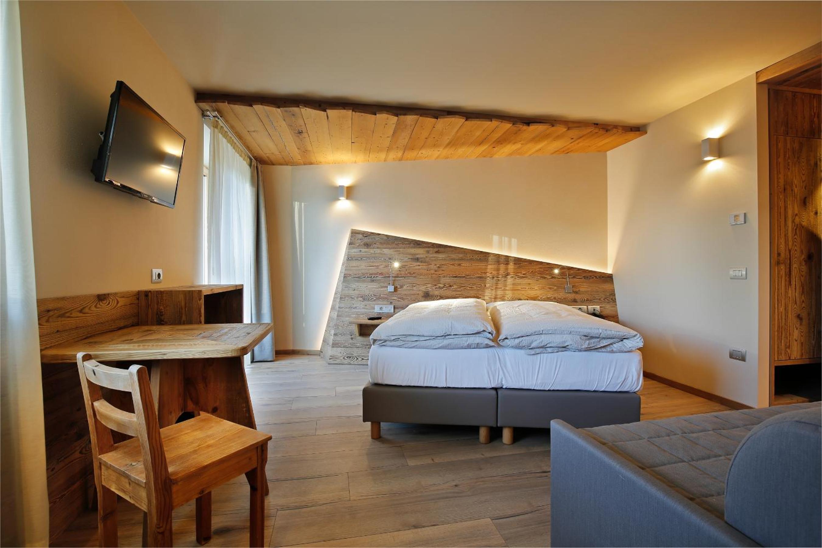 Double Room With Extra Bed photo 1