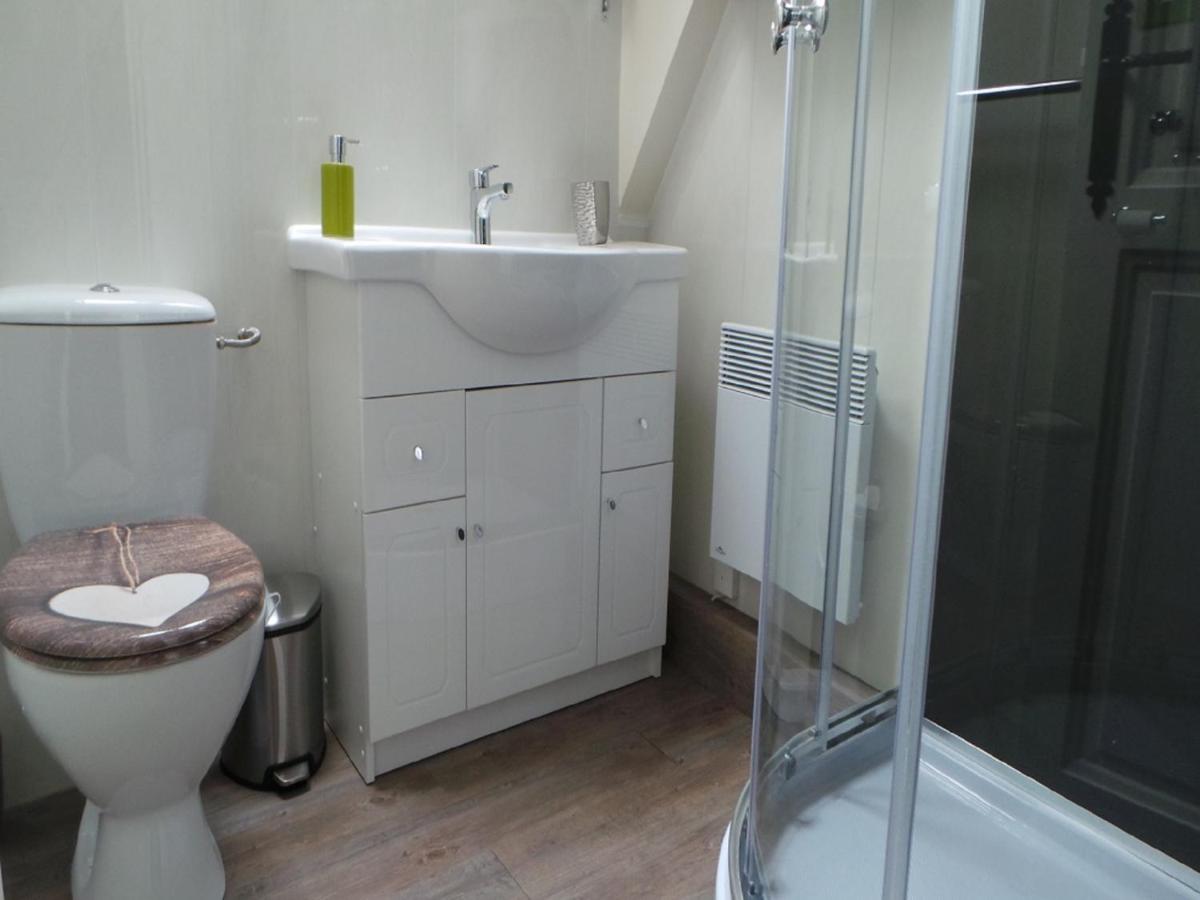 Double or Twin Room with Private Bathroom photo 1