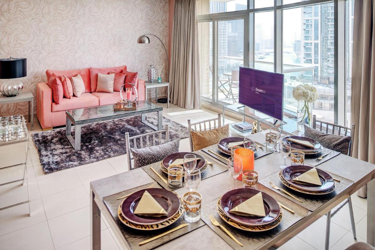 Chic 2-Bedroom Apartment Marina View photo 1