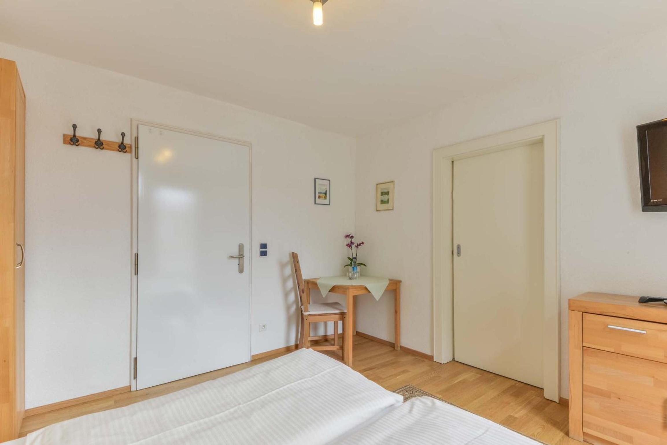 Single Room With Balcony photo 3