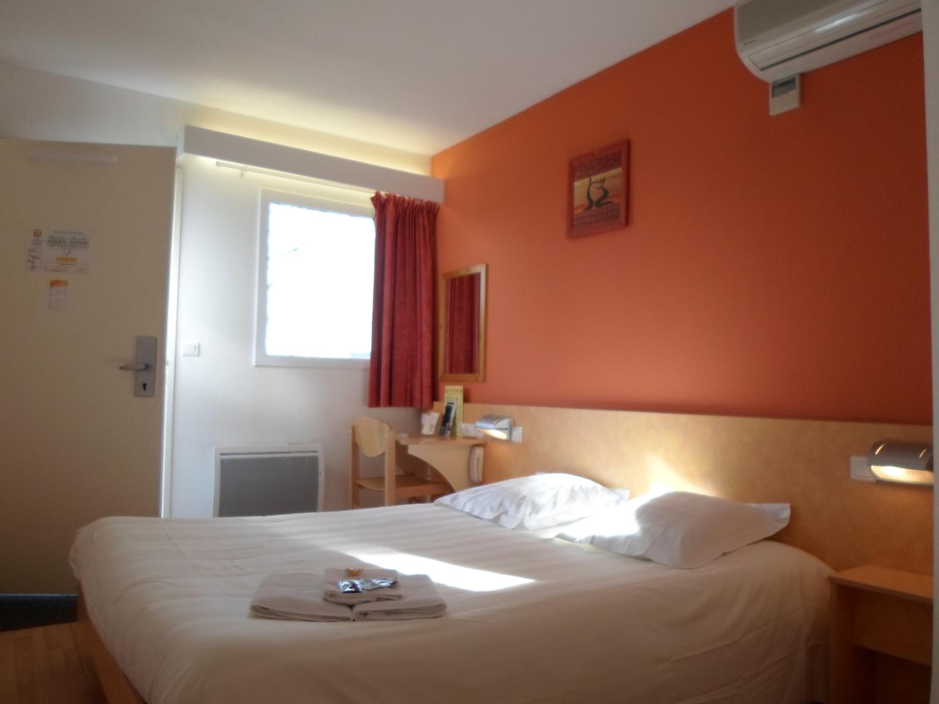 Double Room - Photo 4