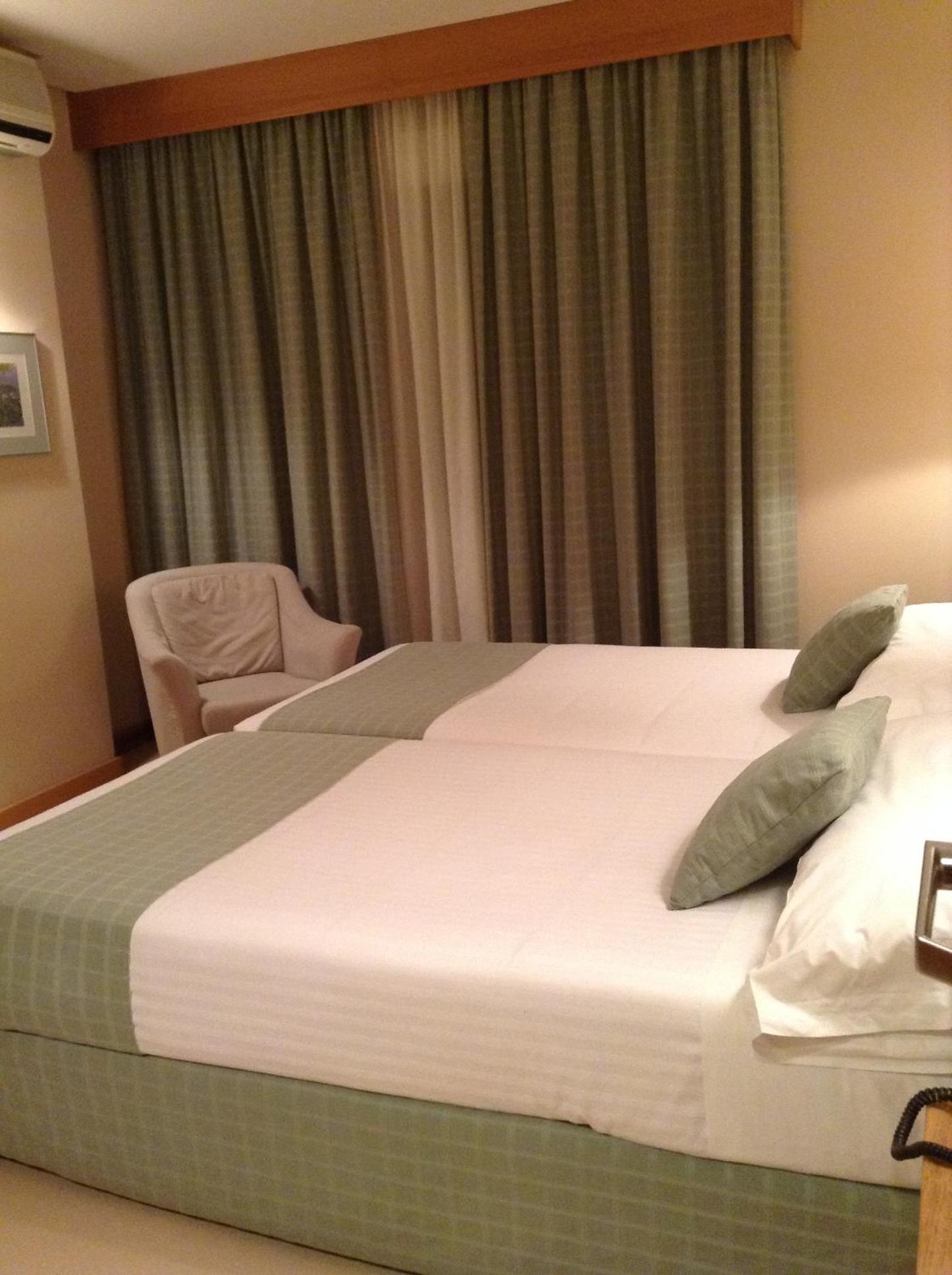 Twin Room with Parking photo 2