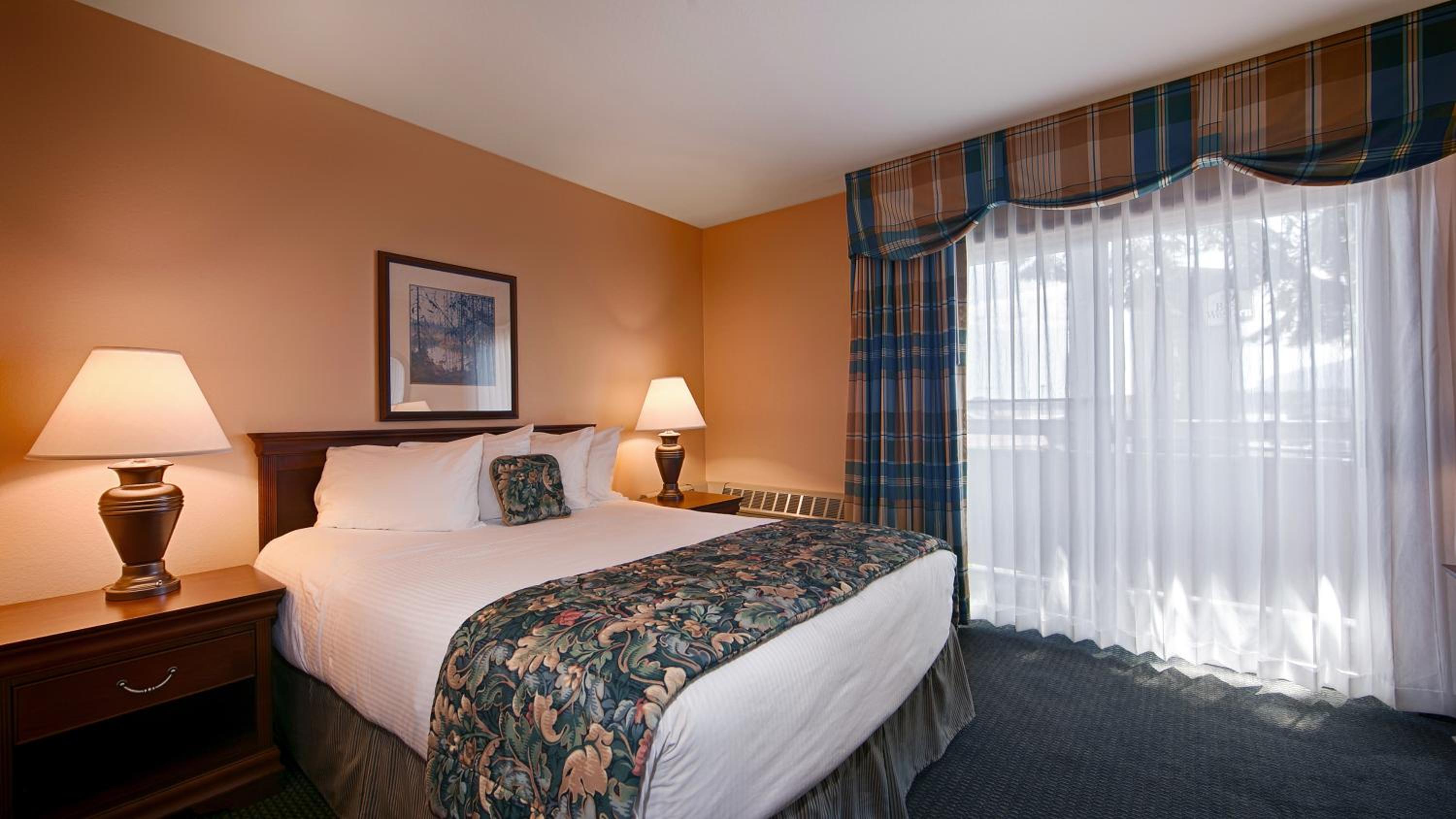Queen Suite