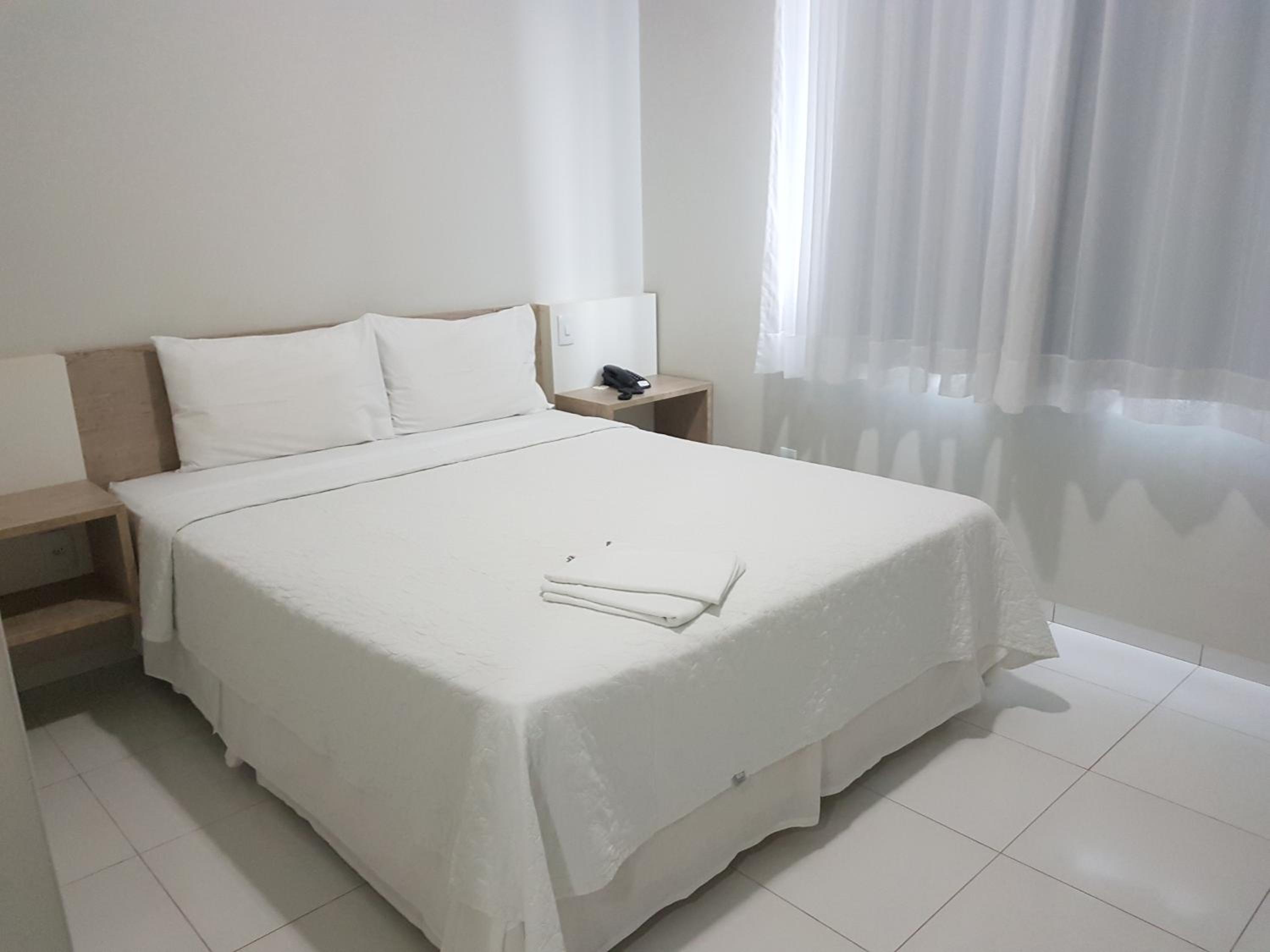 Standard Room with Double Bed - Photo 3