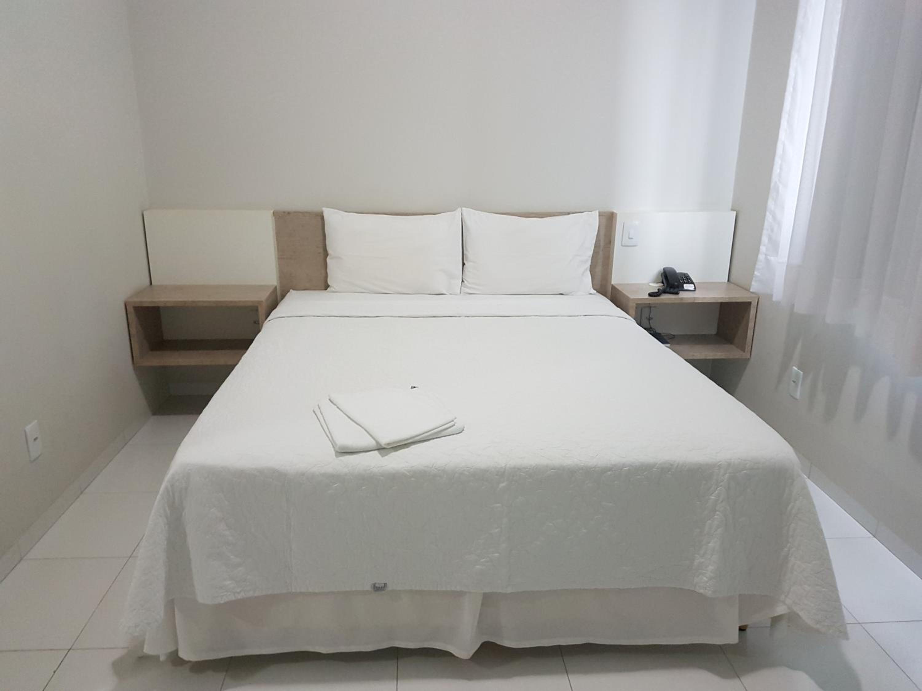 Standard Room with Double Bed - Photo 5