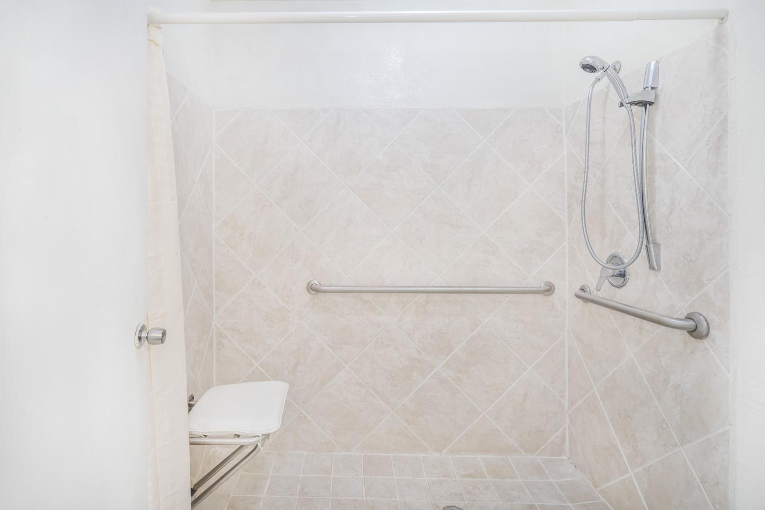 King Room - Disability Access/Non-Smoking