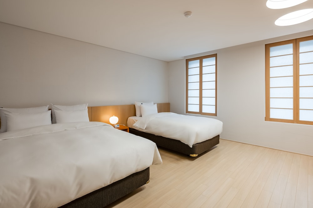 Deluxe Double Room - Photo 1