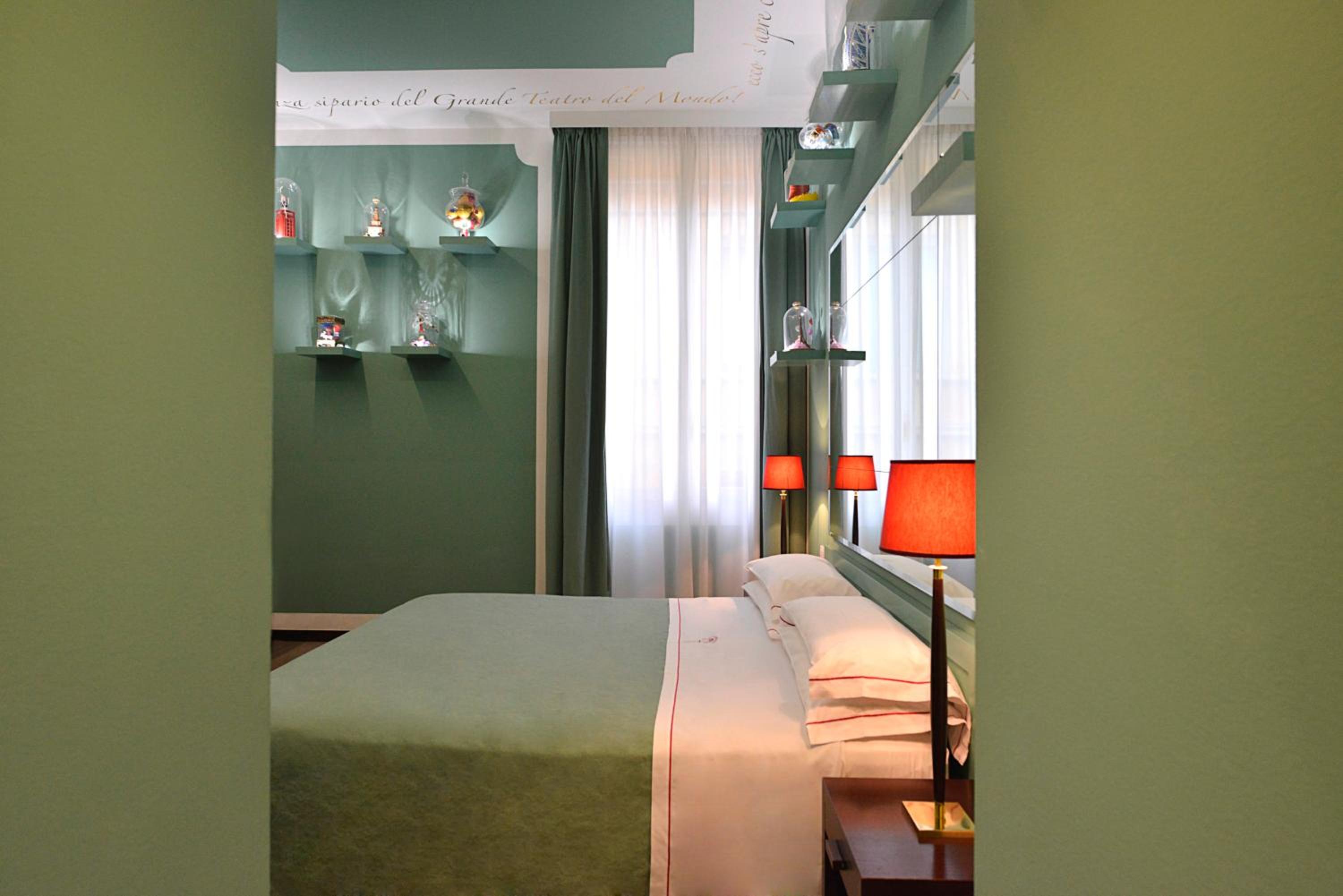 Double Room - Photo 12