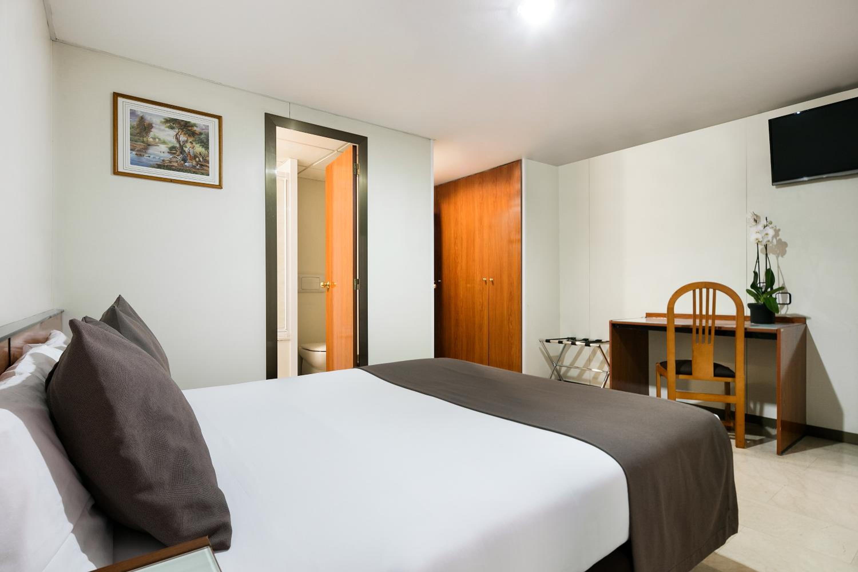 Double Room photo 2