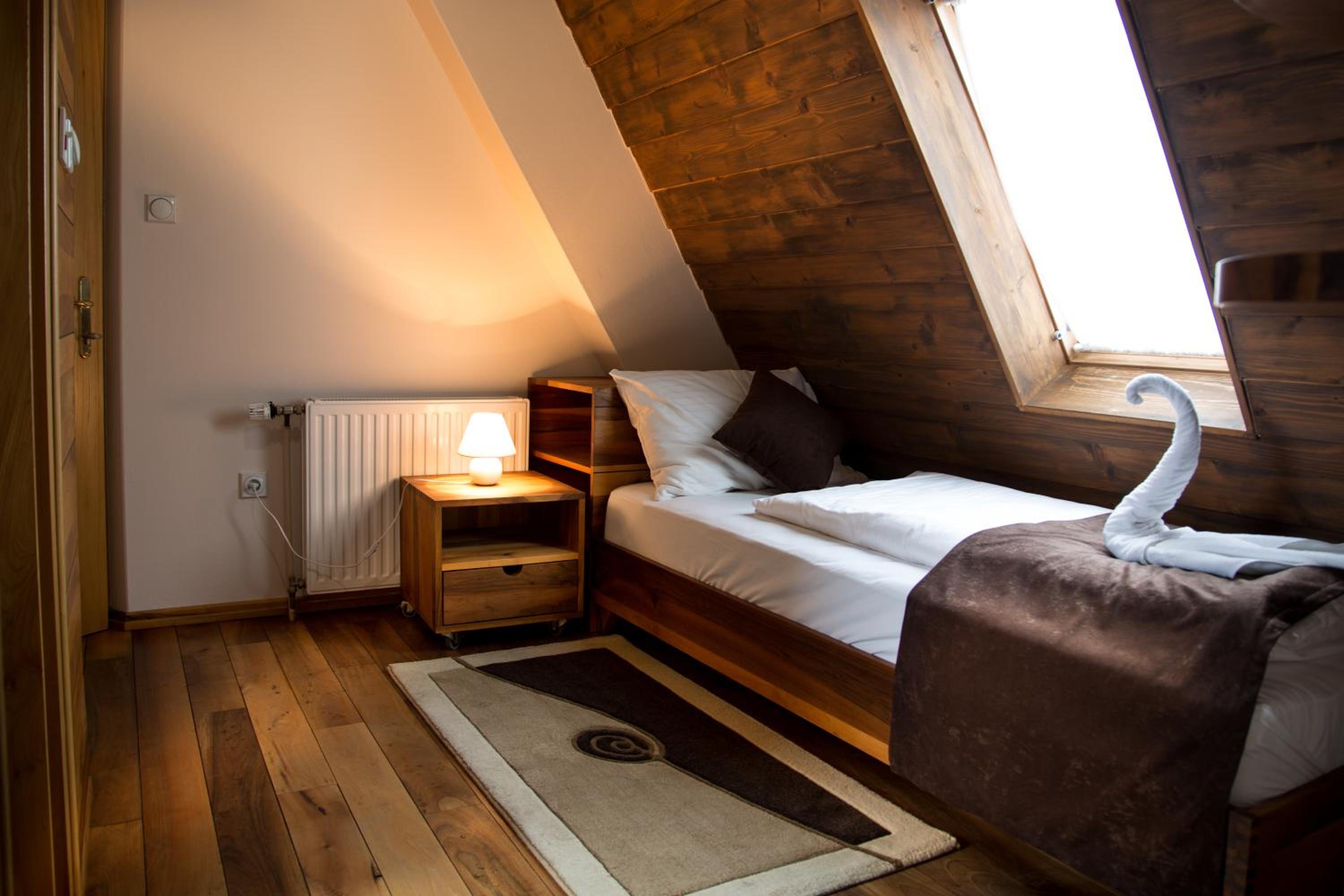 Basic Triple Room - Photo 6