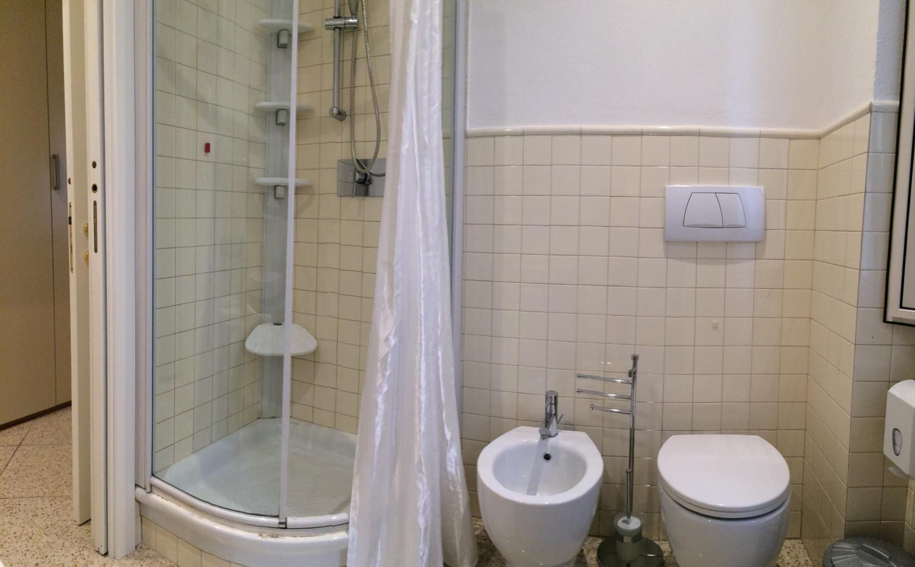 Apartment - Ground Floor - Photo 3