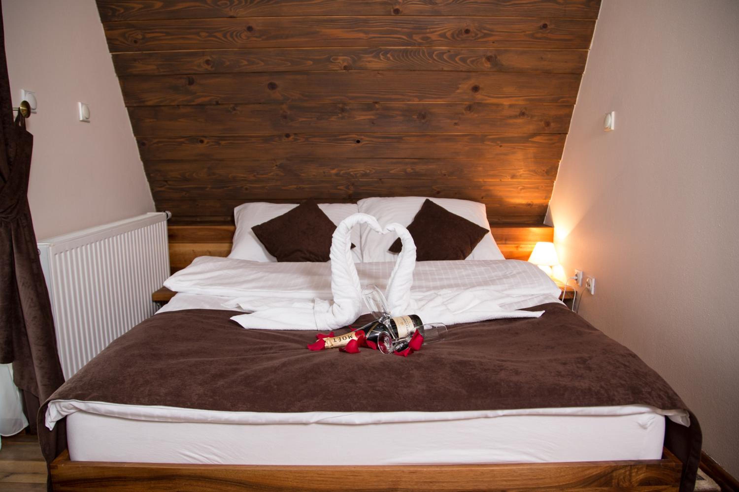 Deluxe Double Room with Balcony - Photo 1