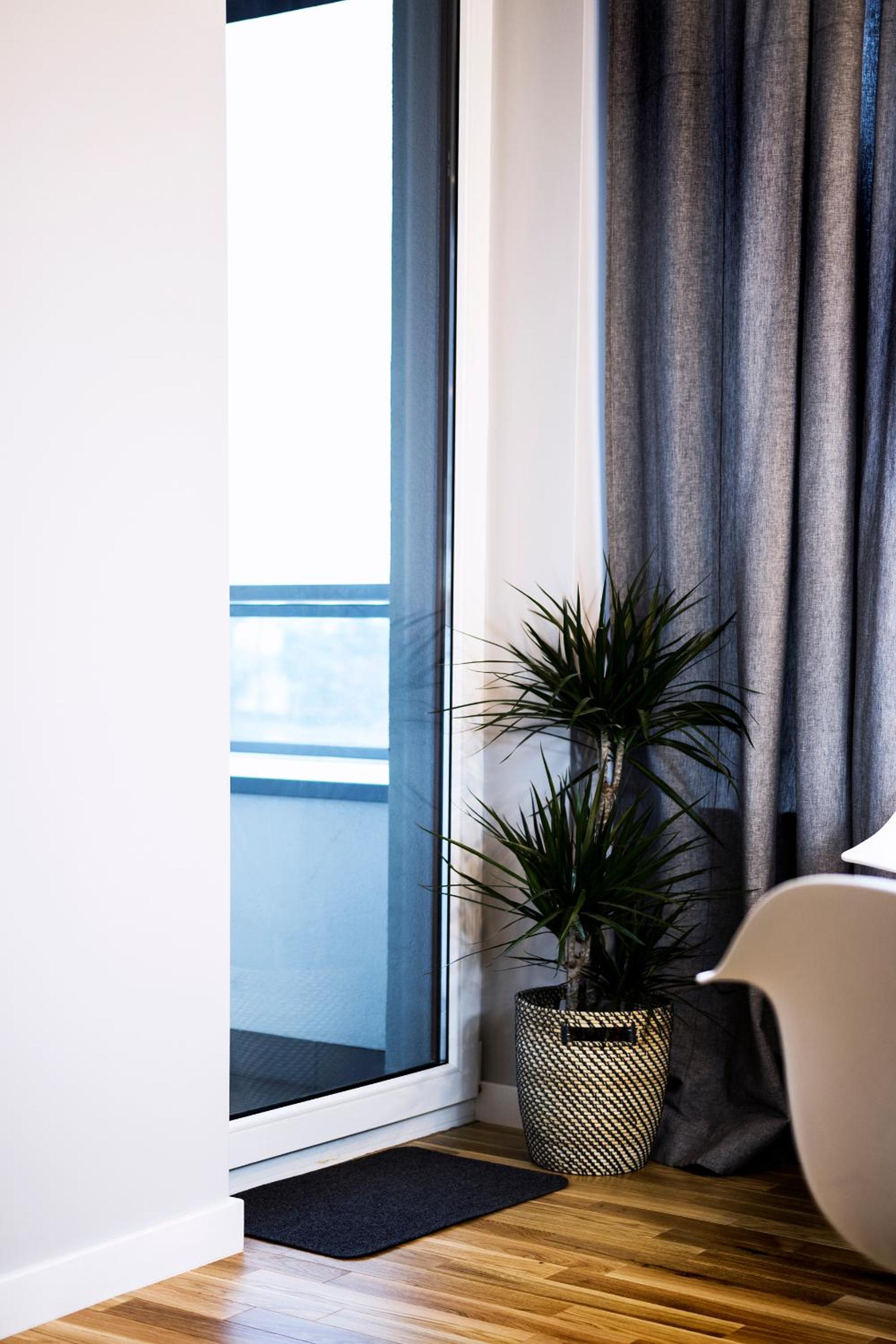 One-Bedroom Apartment - Photo 6