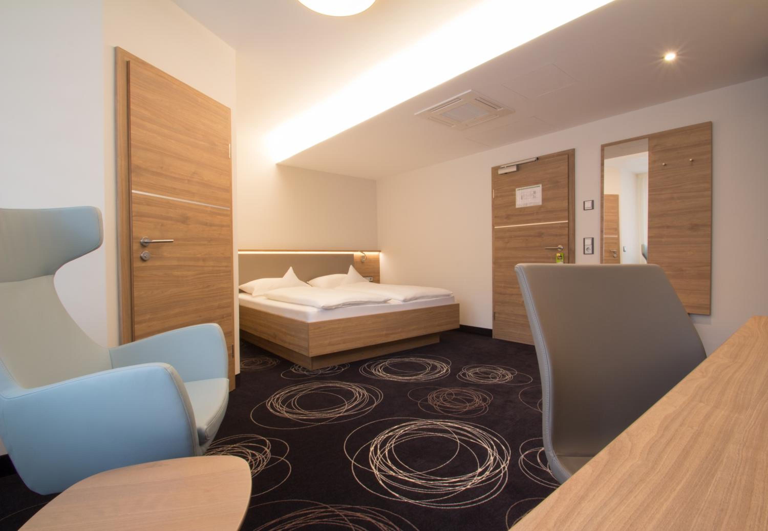 Standard Double Room - Photo 2