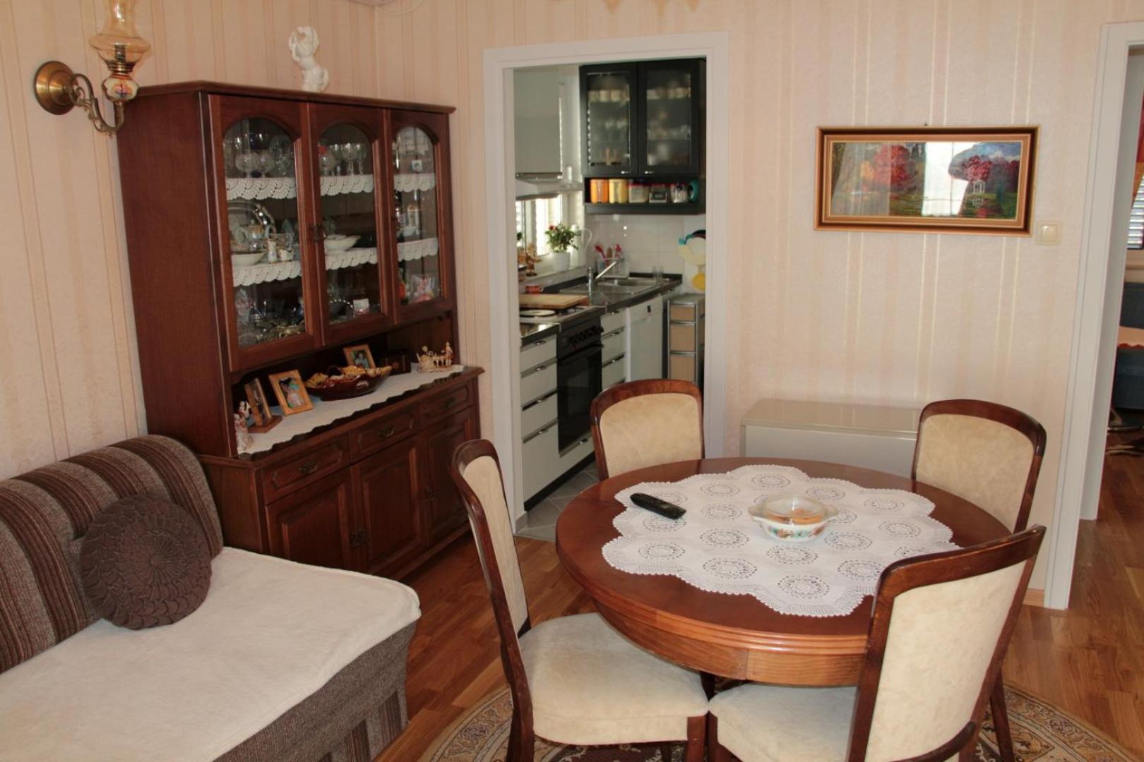 Apartment with Garden View - Photo 7