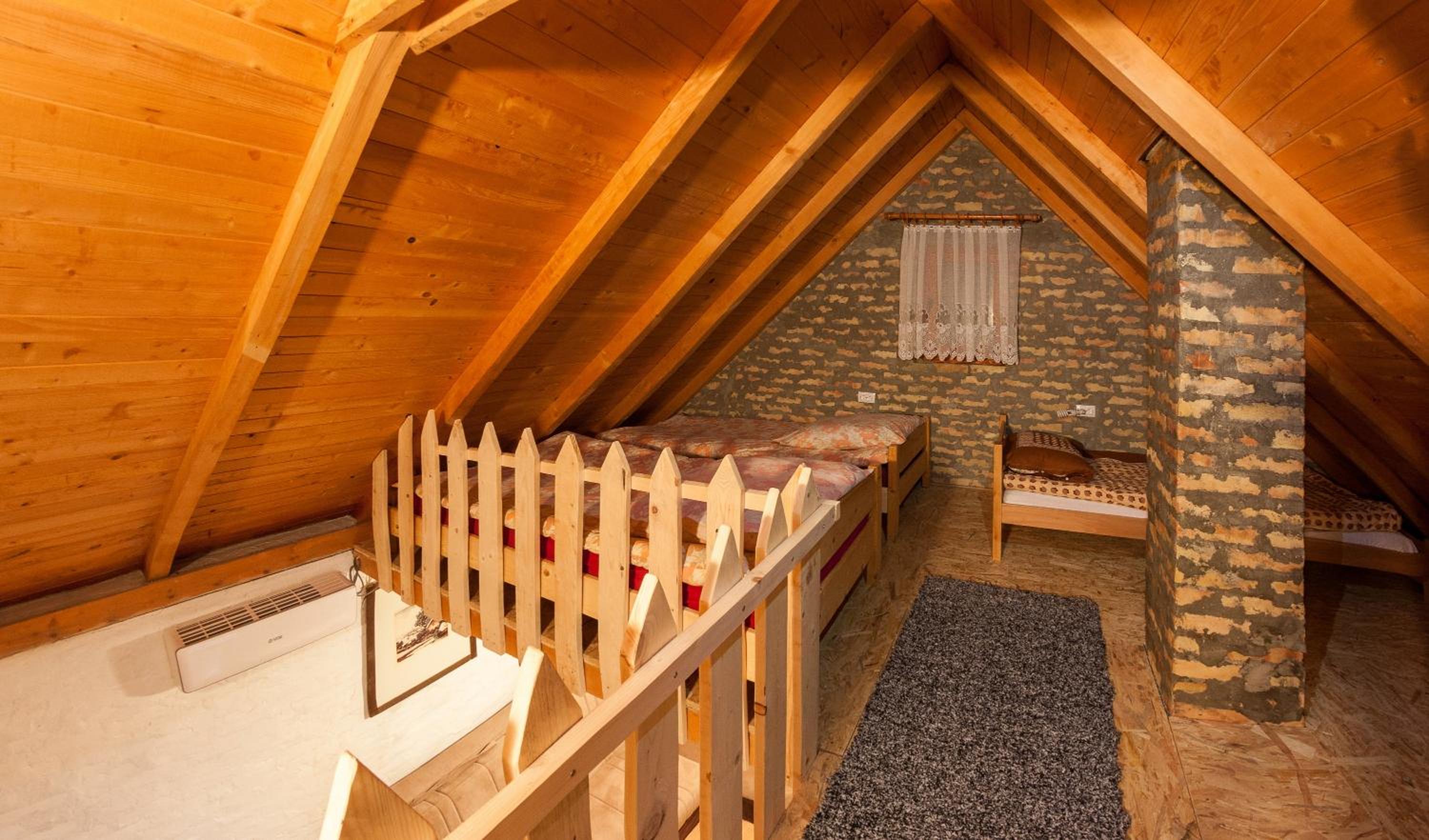 One-Bedroom House photo 1