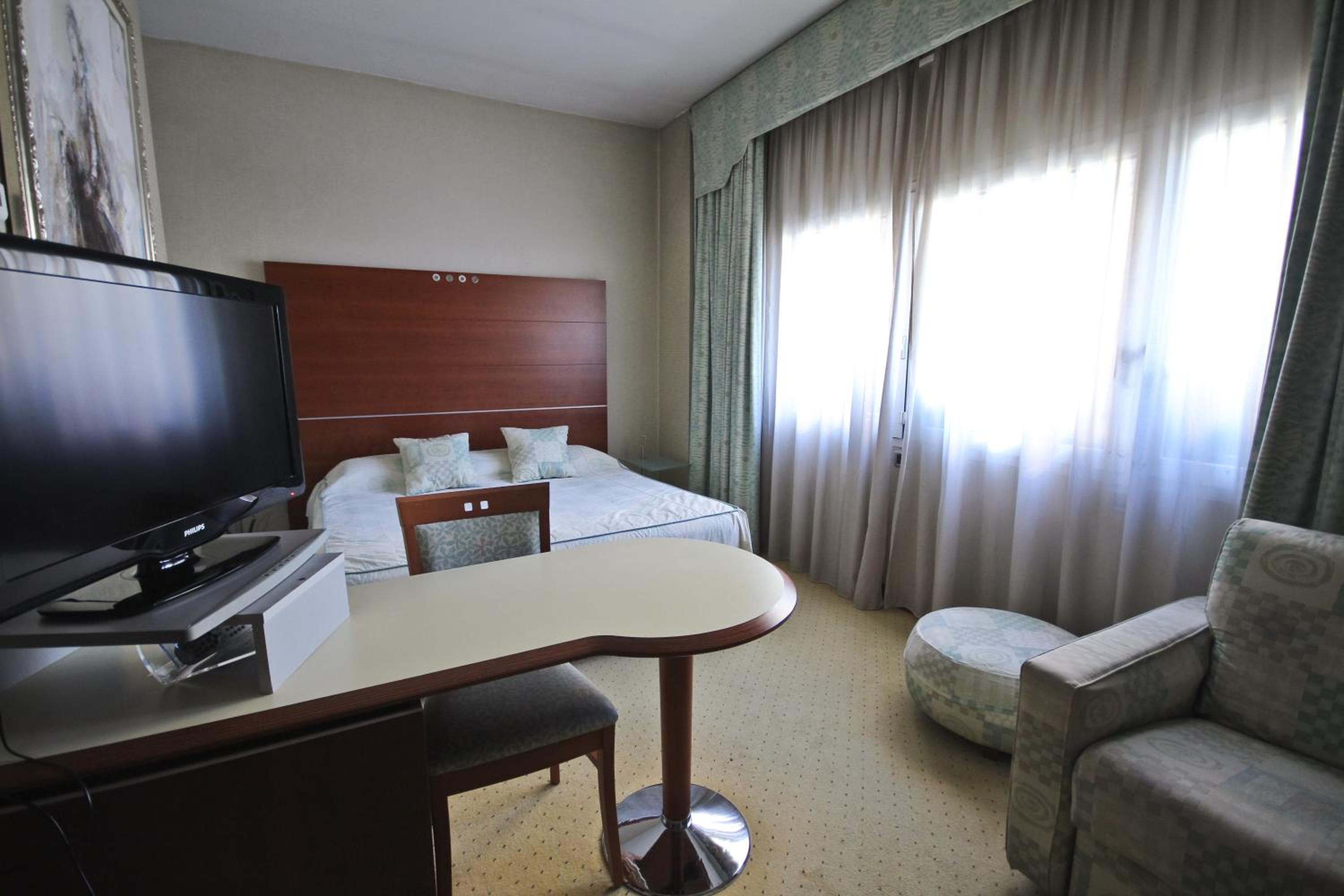Double Room - Photo 11