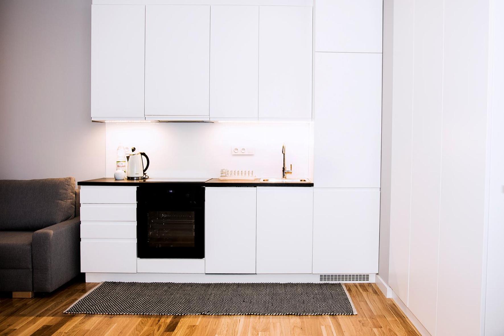 One-Bedroom Apartment - Photo 16