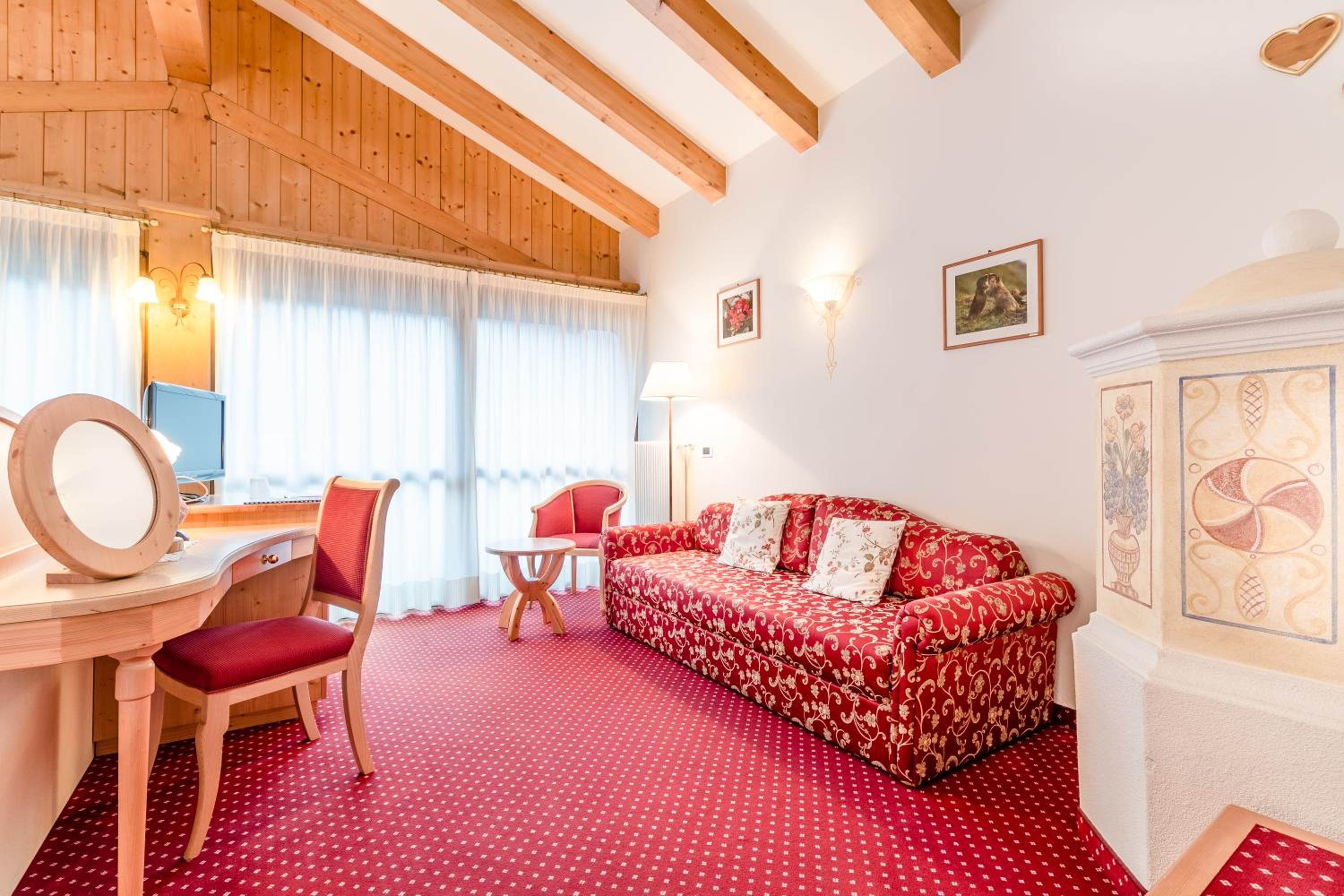 Junior Suite with Balcony photo 3