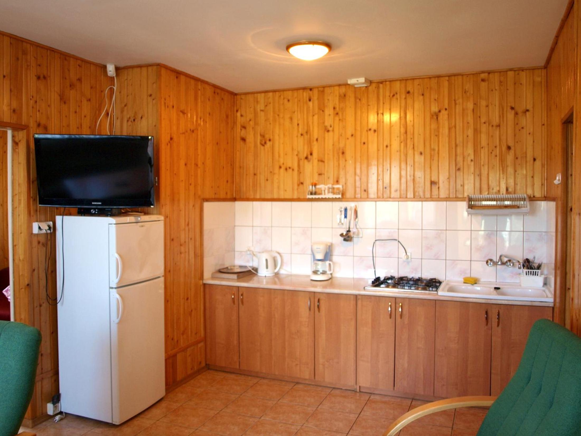 Apartment - Ground Floor photo 3
