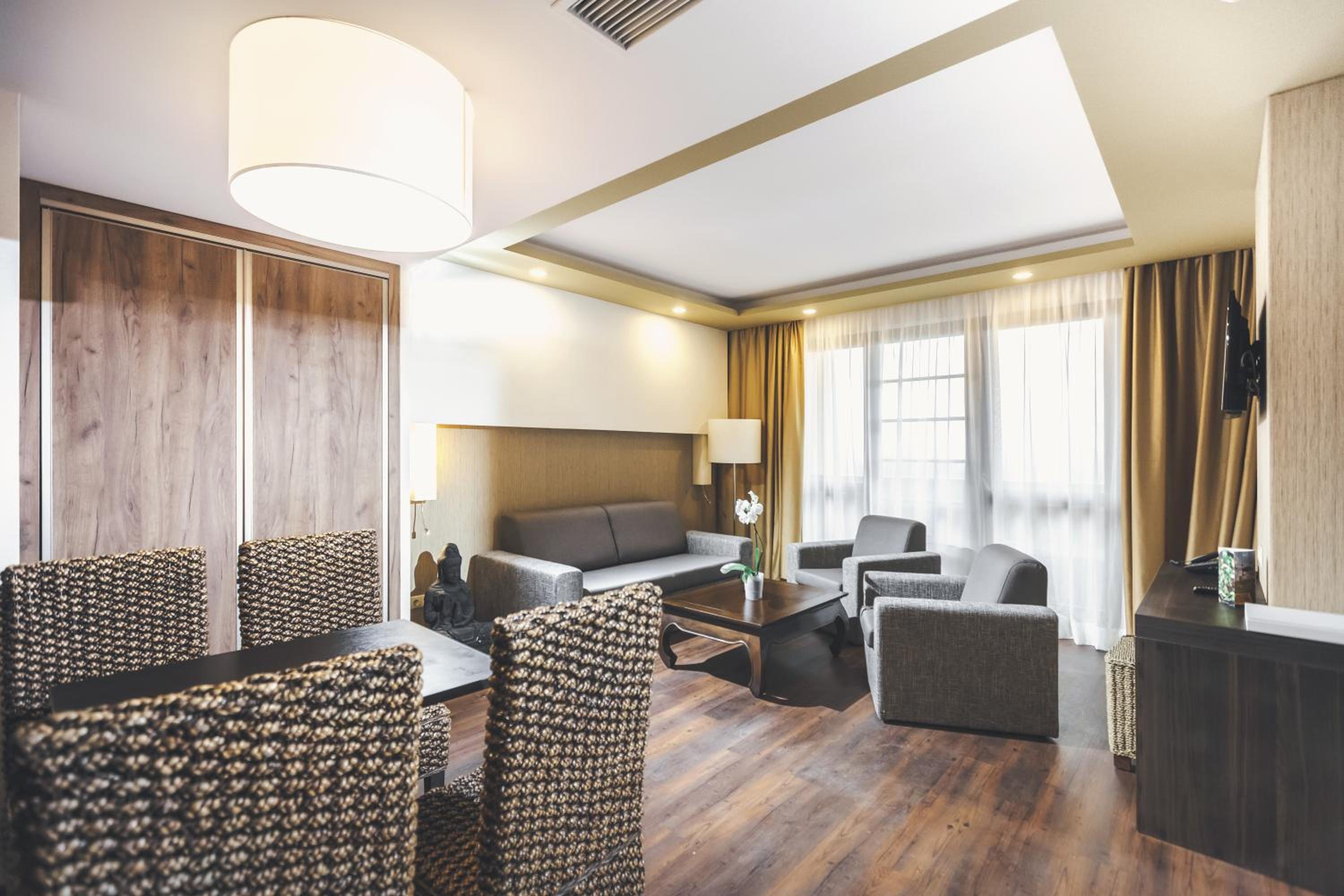 Premium Suite with Balcony