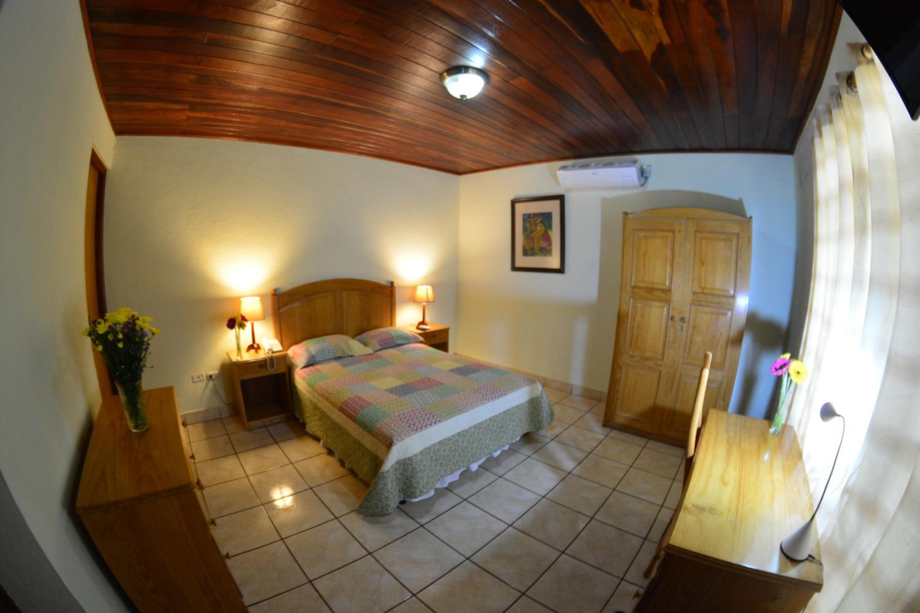 Single Room photo 2