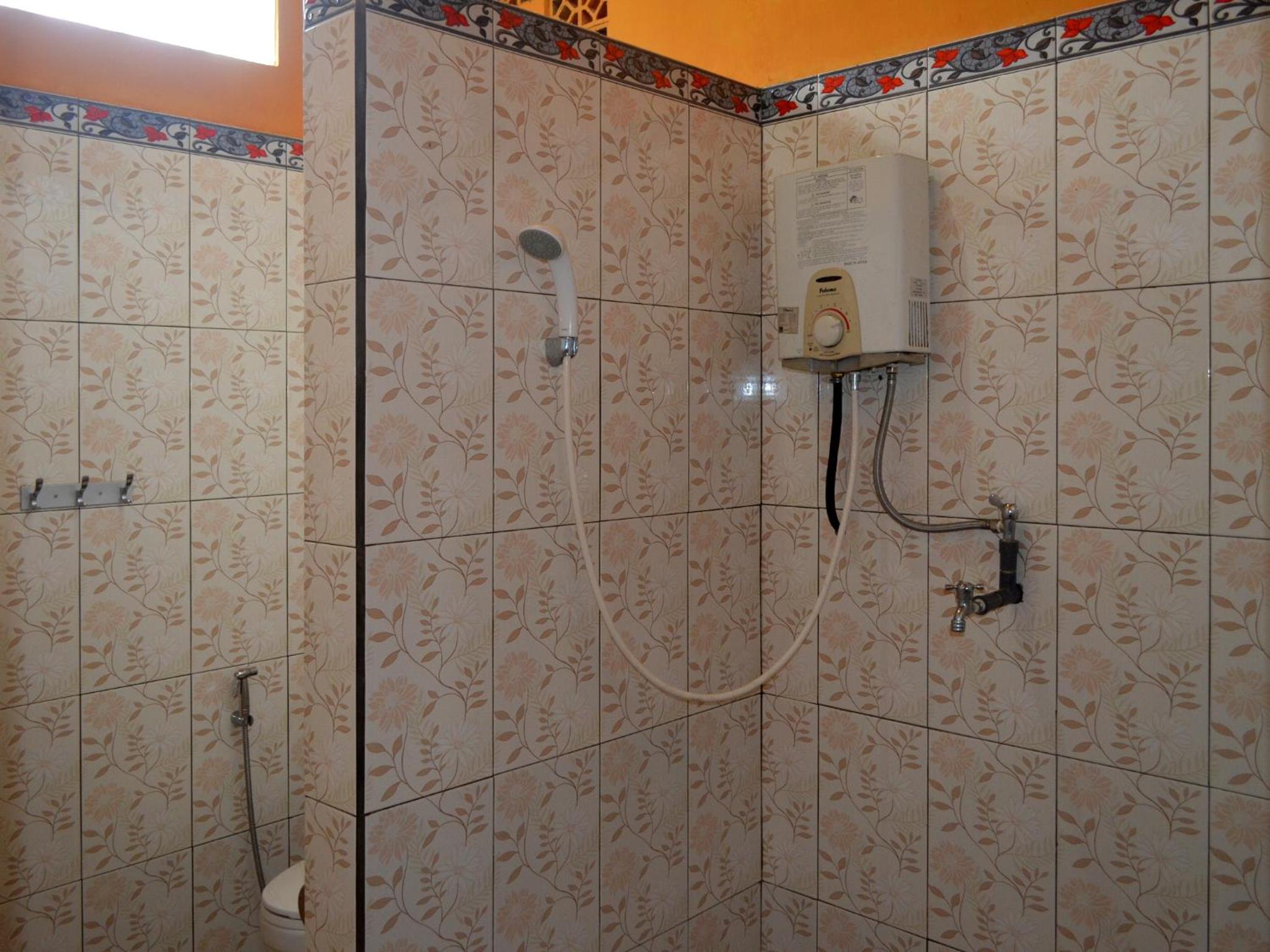 Standard Double Room - Photo 6