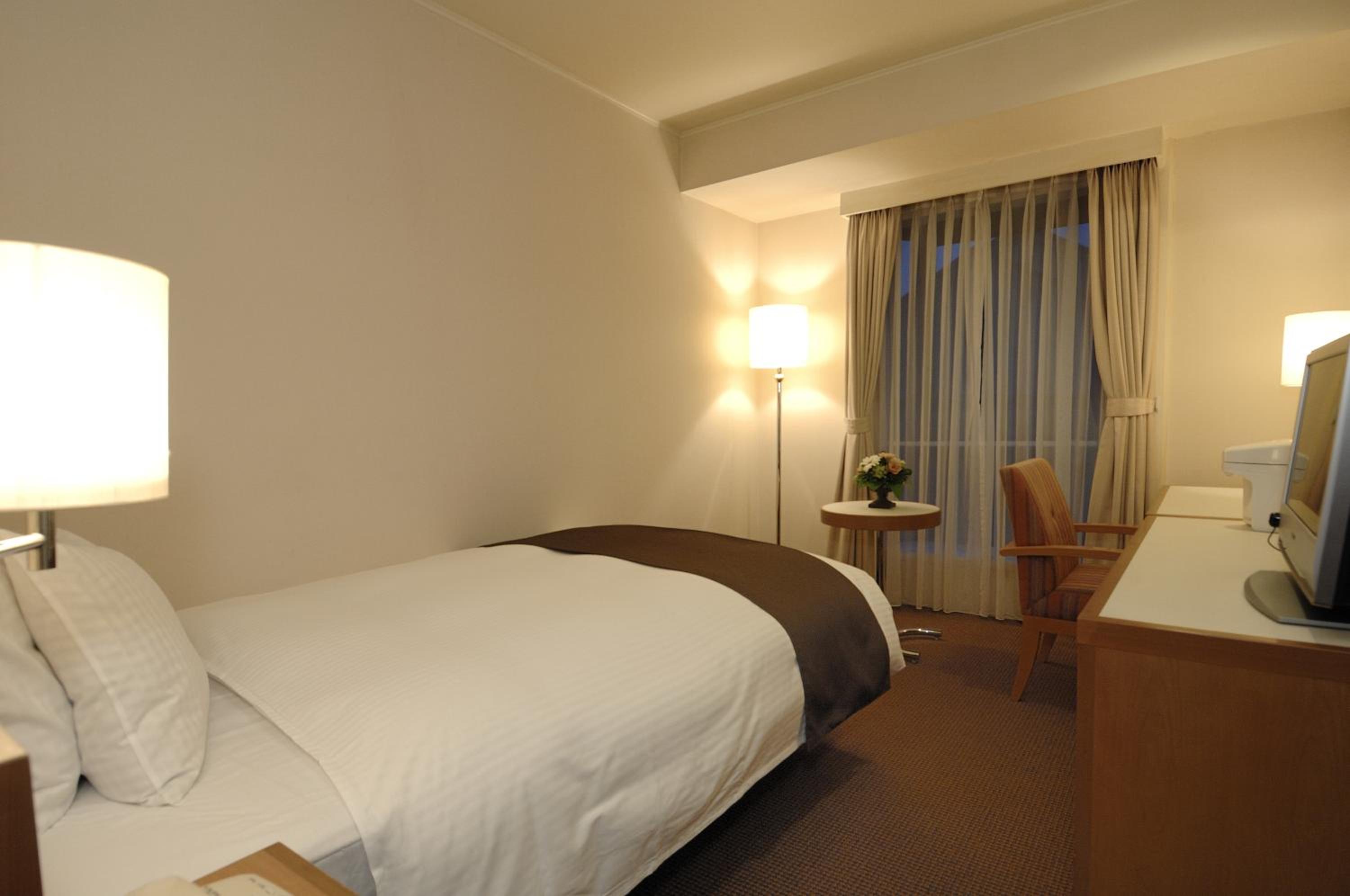 Single Room - Non-Smoking - Photo 1
