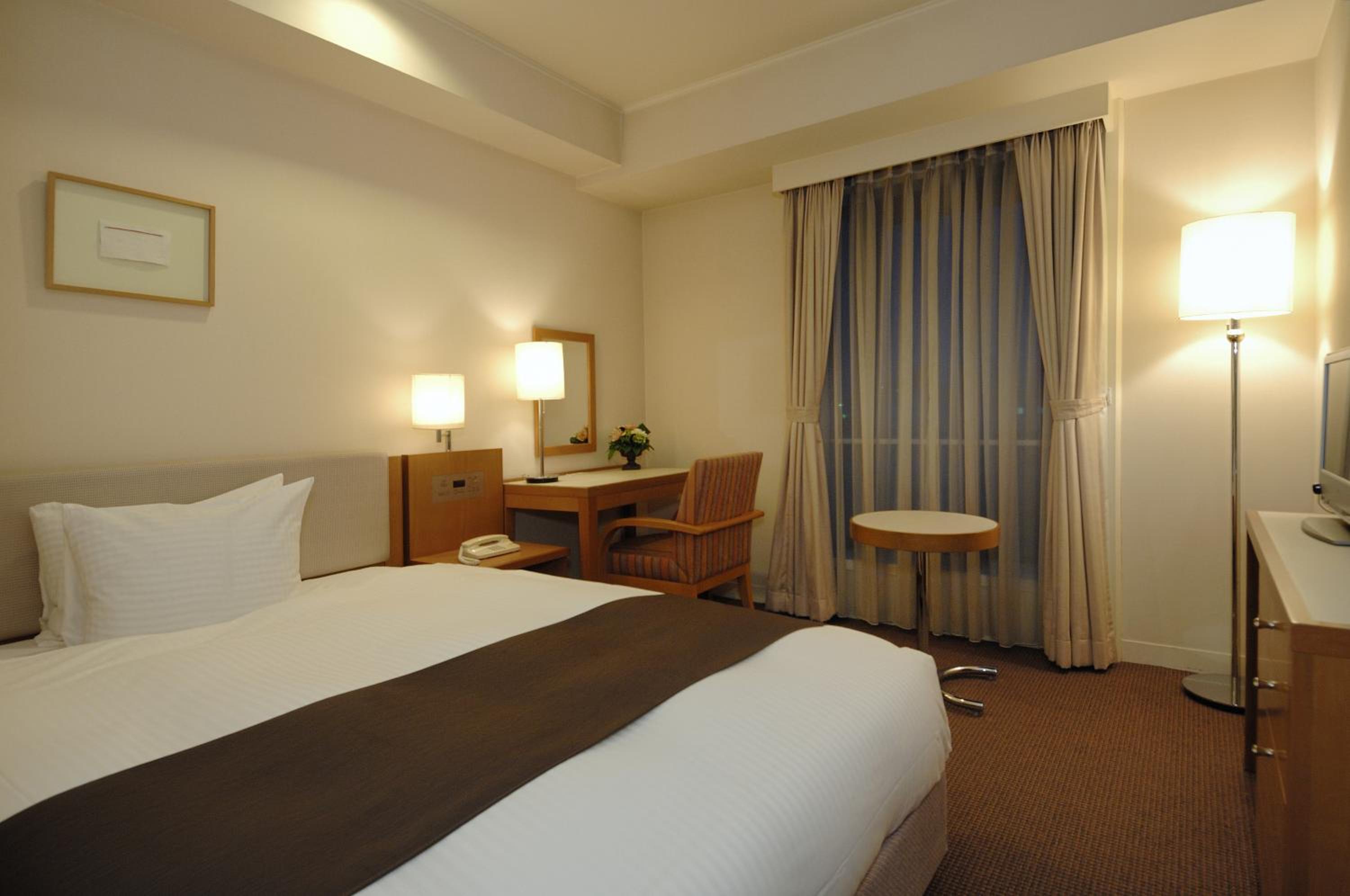 Double Room with Small Double Bed - Non-Smoking - Photo 1