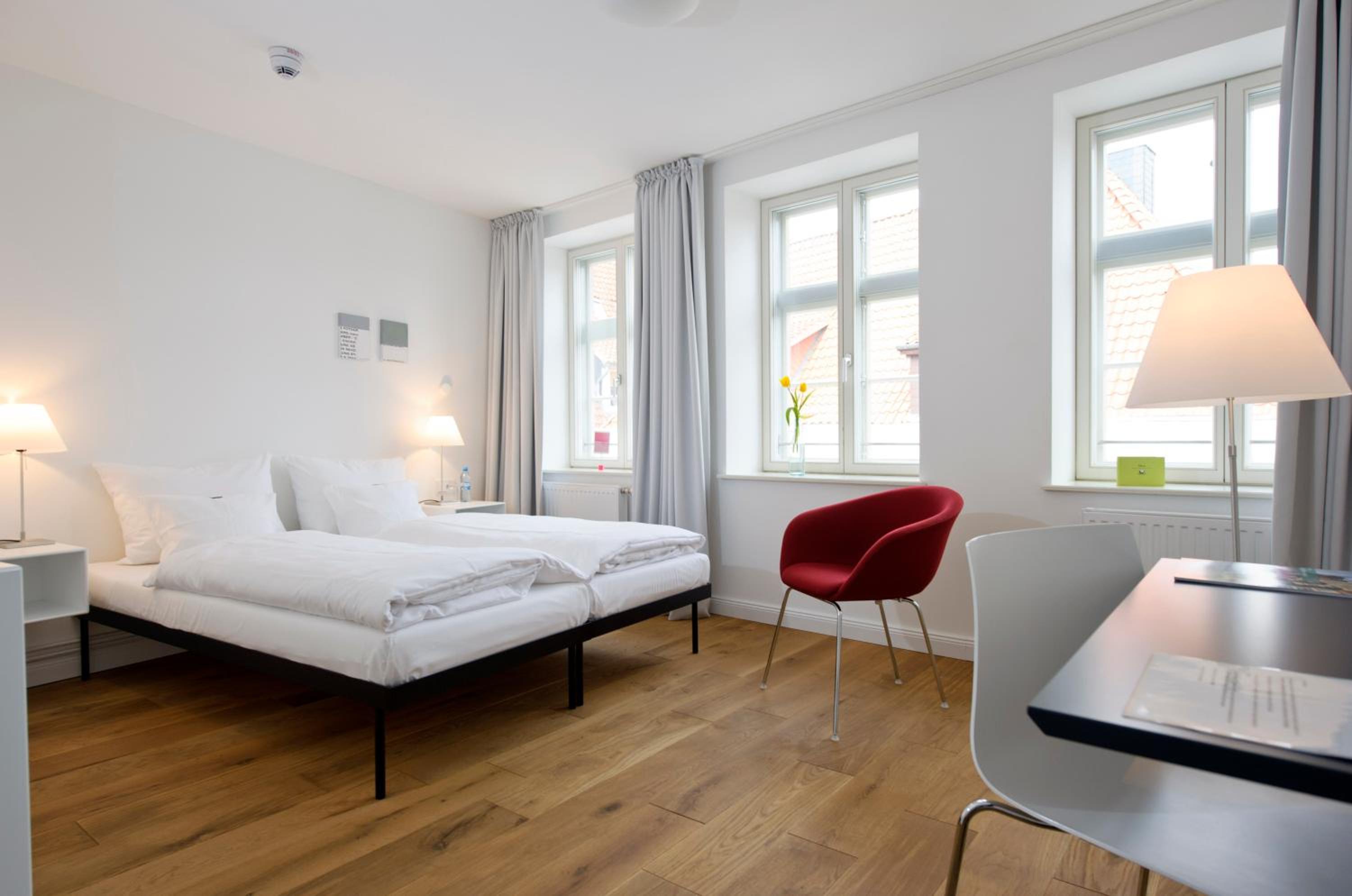 Double Room - Photo 8