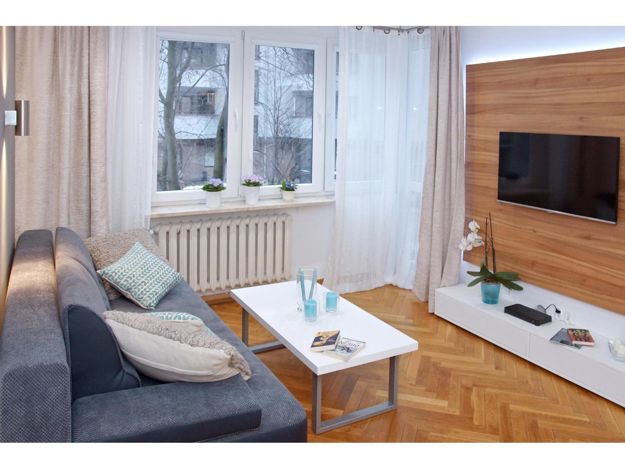 One-Bedroom Apartment - Photo 3
