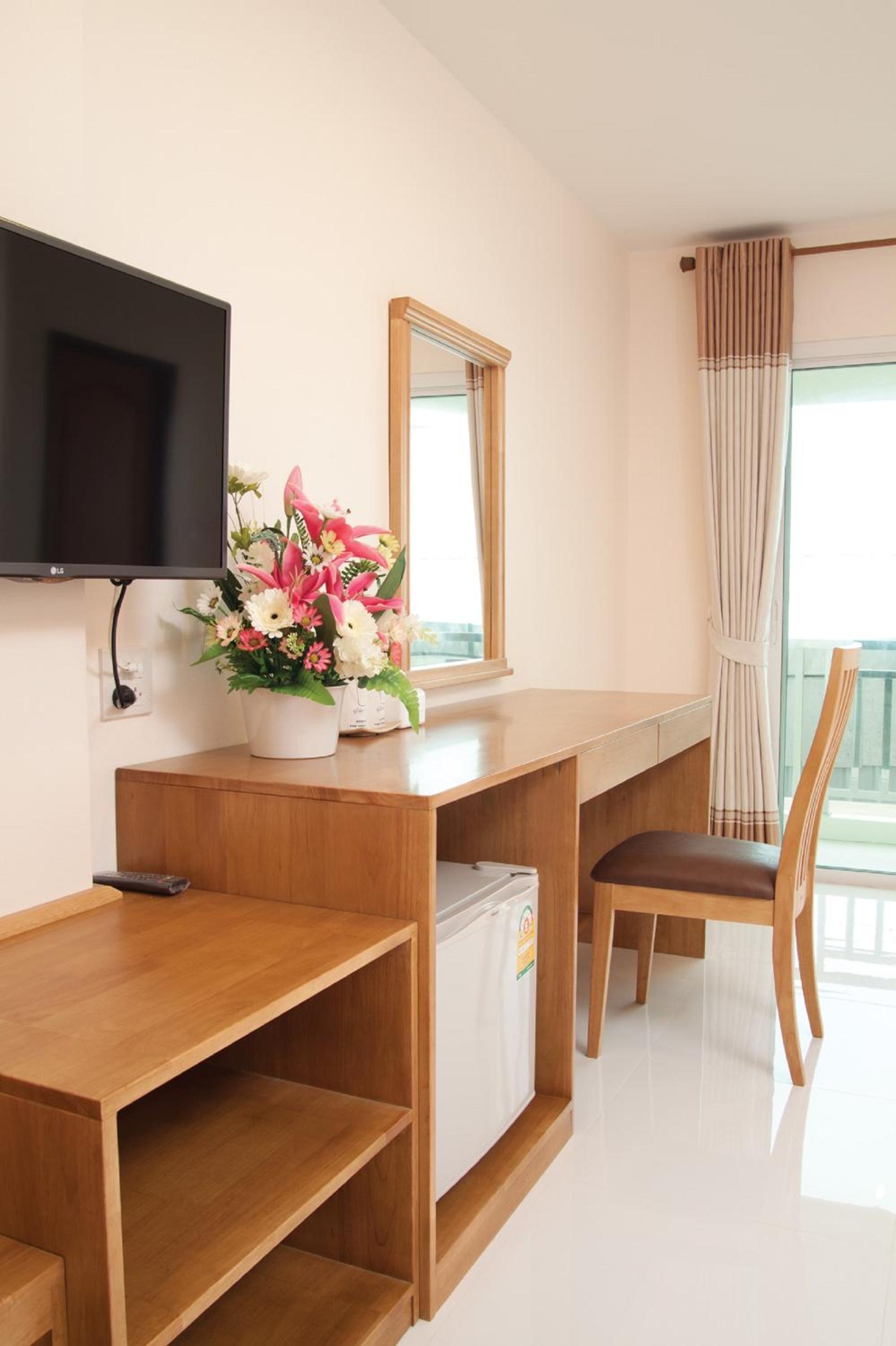 Deluxe Twin Room photo 2