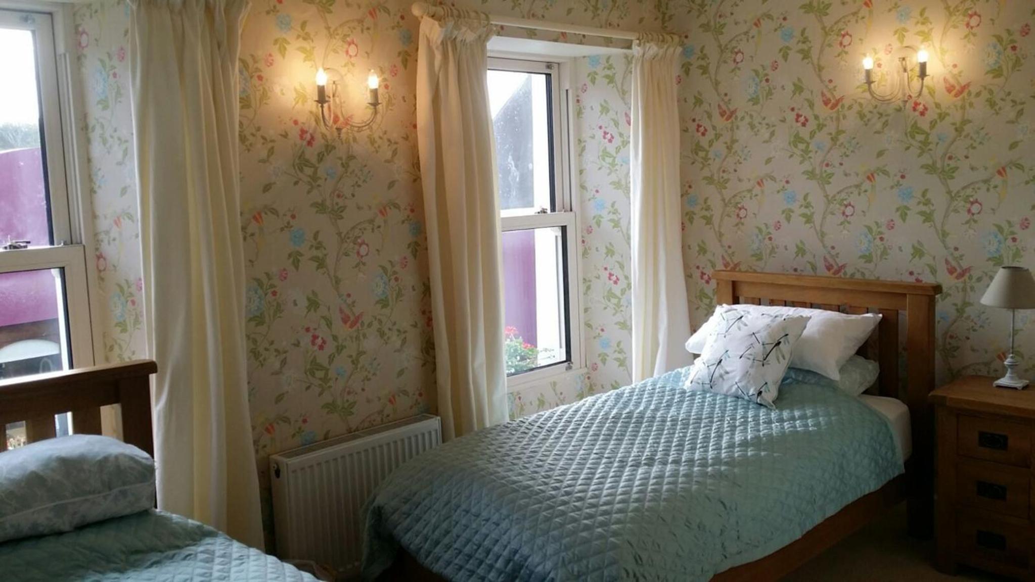 Deluxe Twin Room photo 3