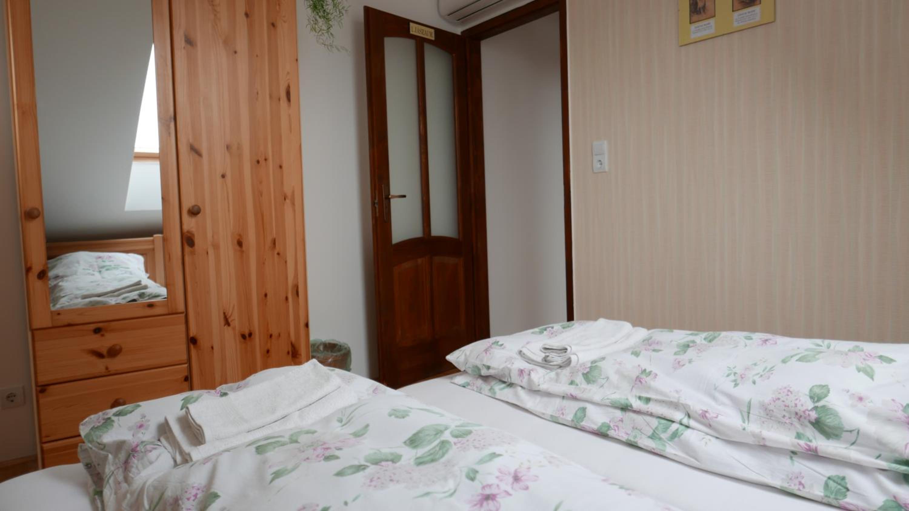 Quadruple Room - Photo 4