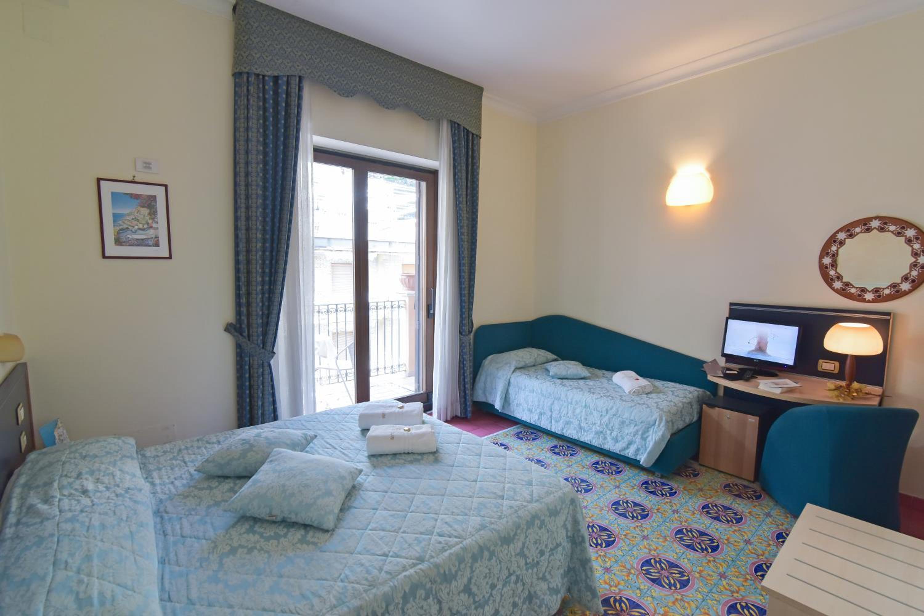 Triple Room - Photo 5