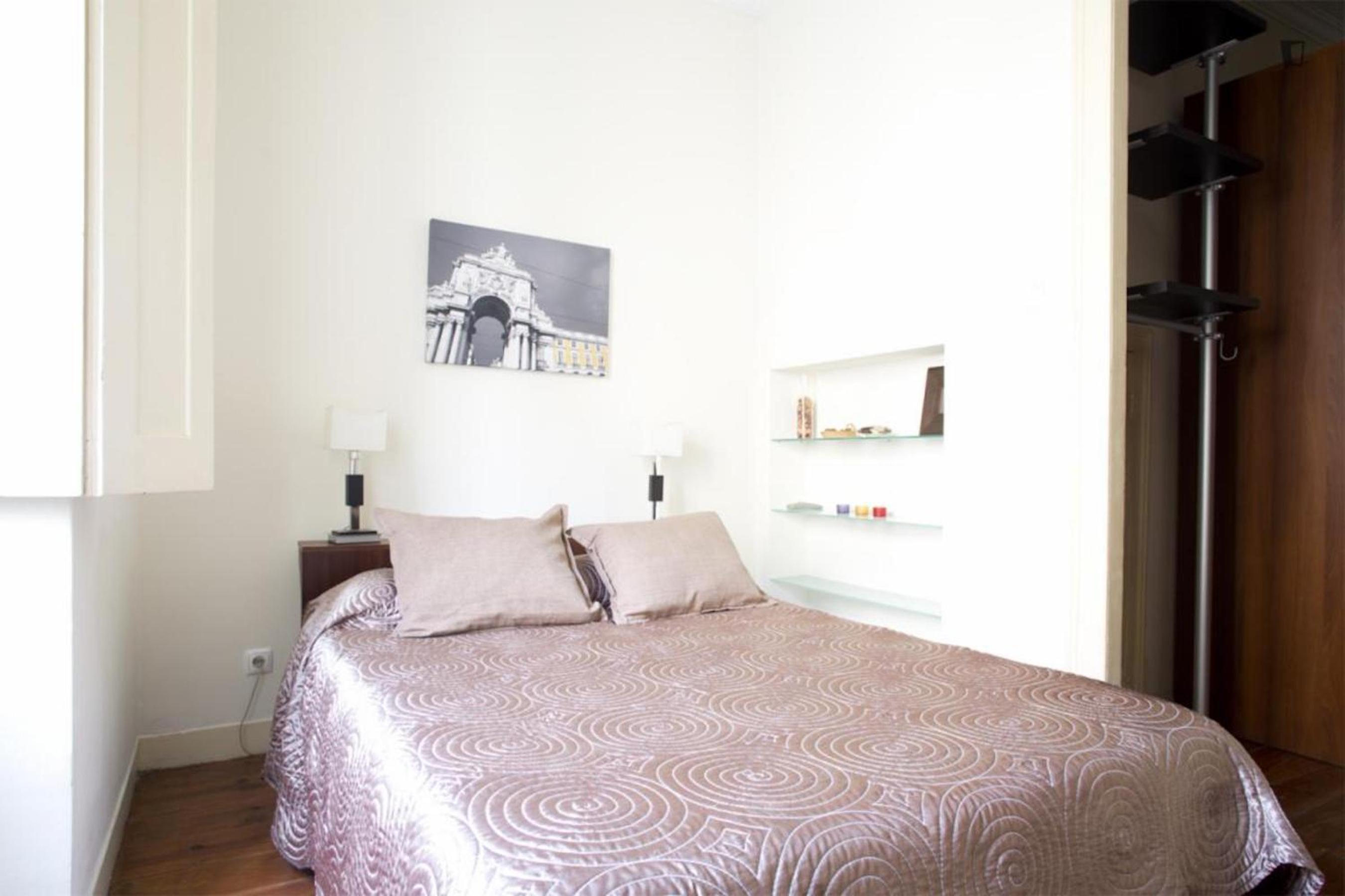 Apartment with Terrace photo 2