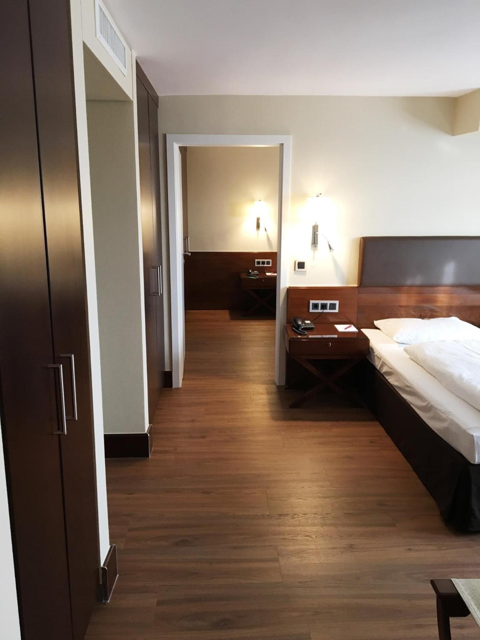 Deluxe Quadruple Room - Photo 6