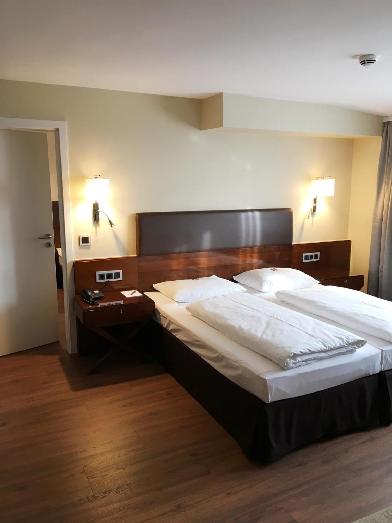Deluxe Quadruple Room - Photo 5