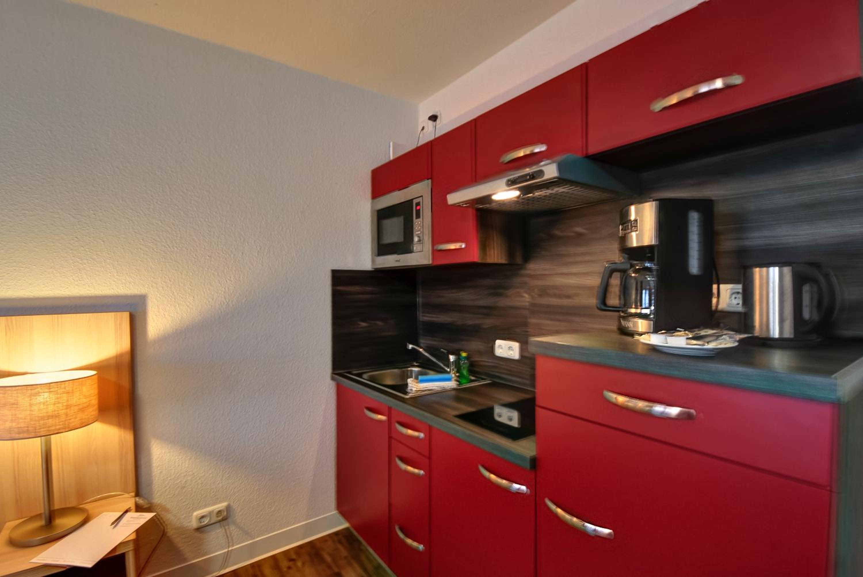 Standard Single Room thumbnail 5